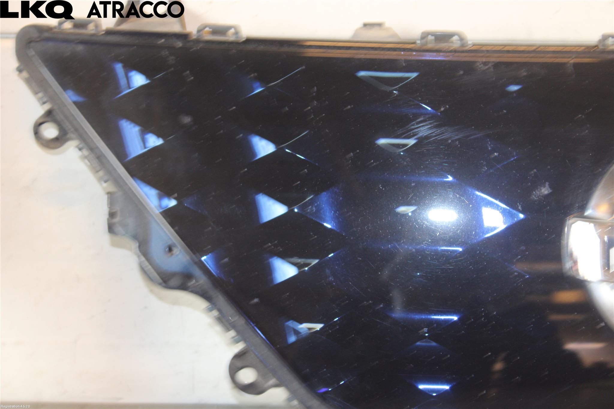 Nissan LEAF 18- Grill Komplett