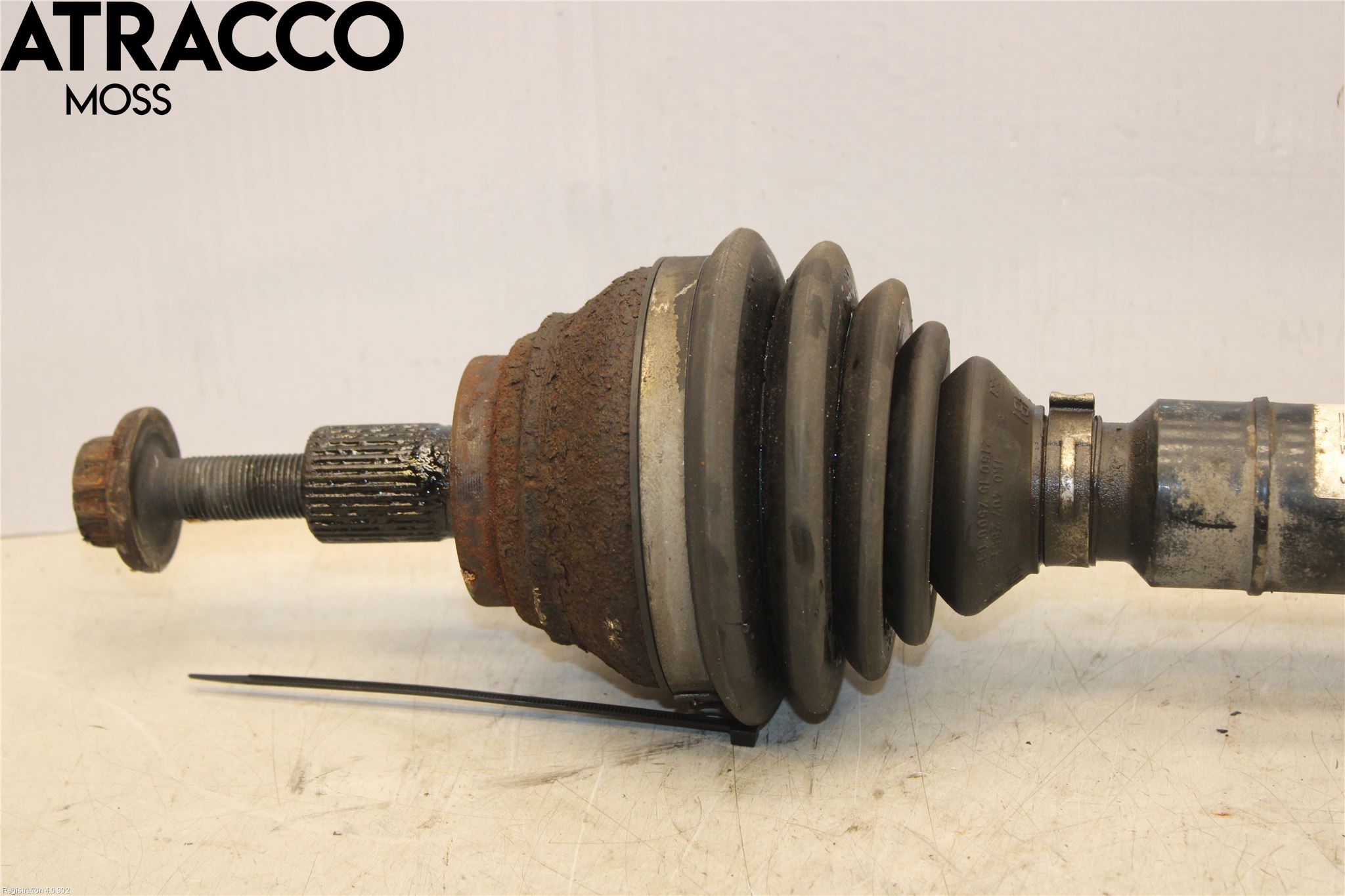 Volkswagen VW GOLF VI 09-13 Drivaksel Foran Kompl Høyre