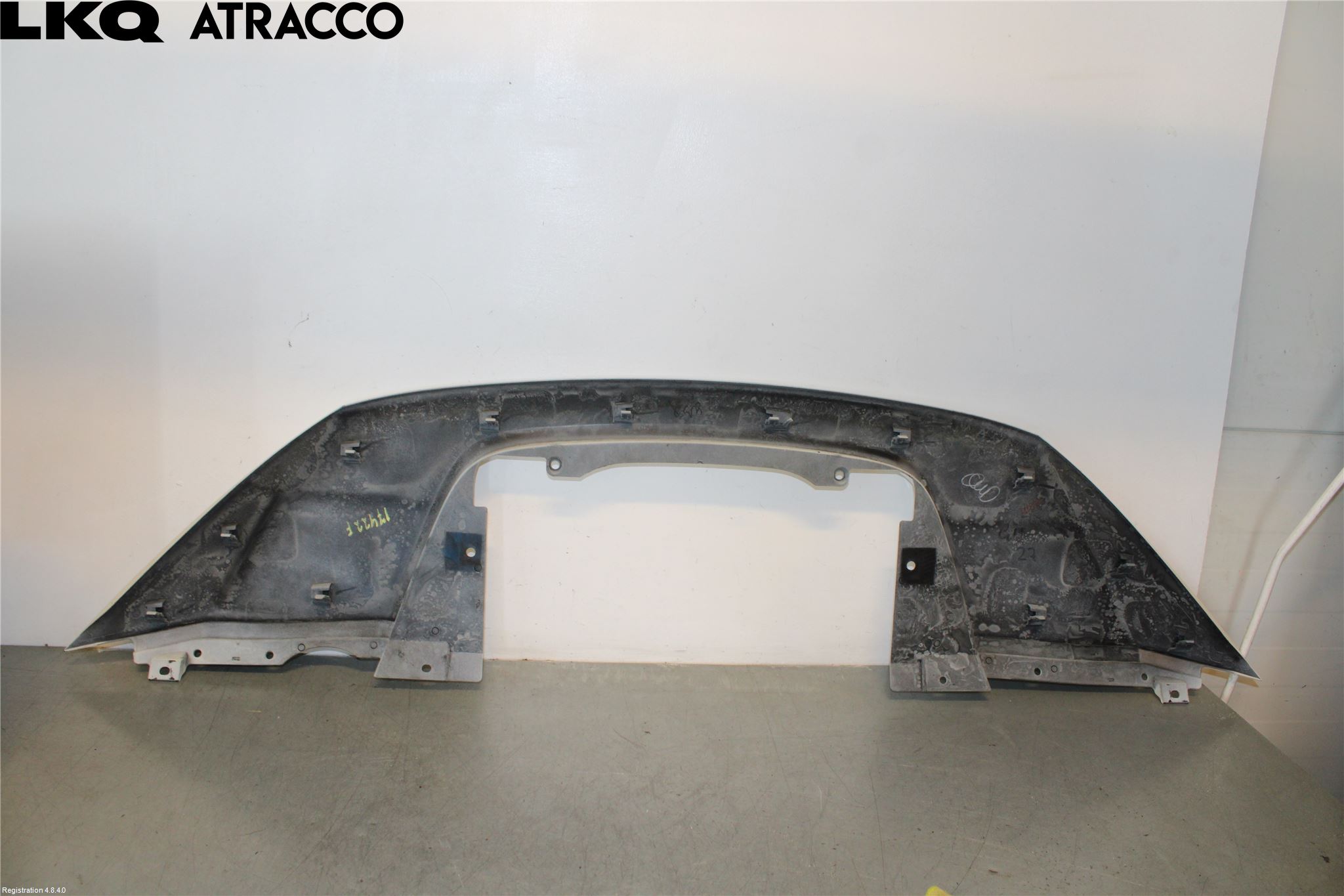 Nissan LEAF 18- List Foran-Panser-Front