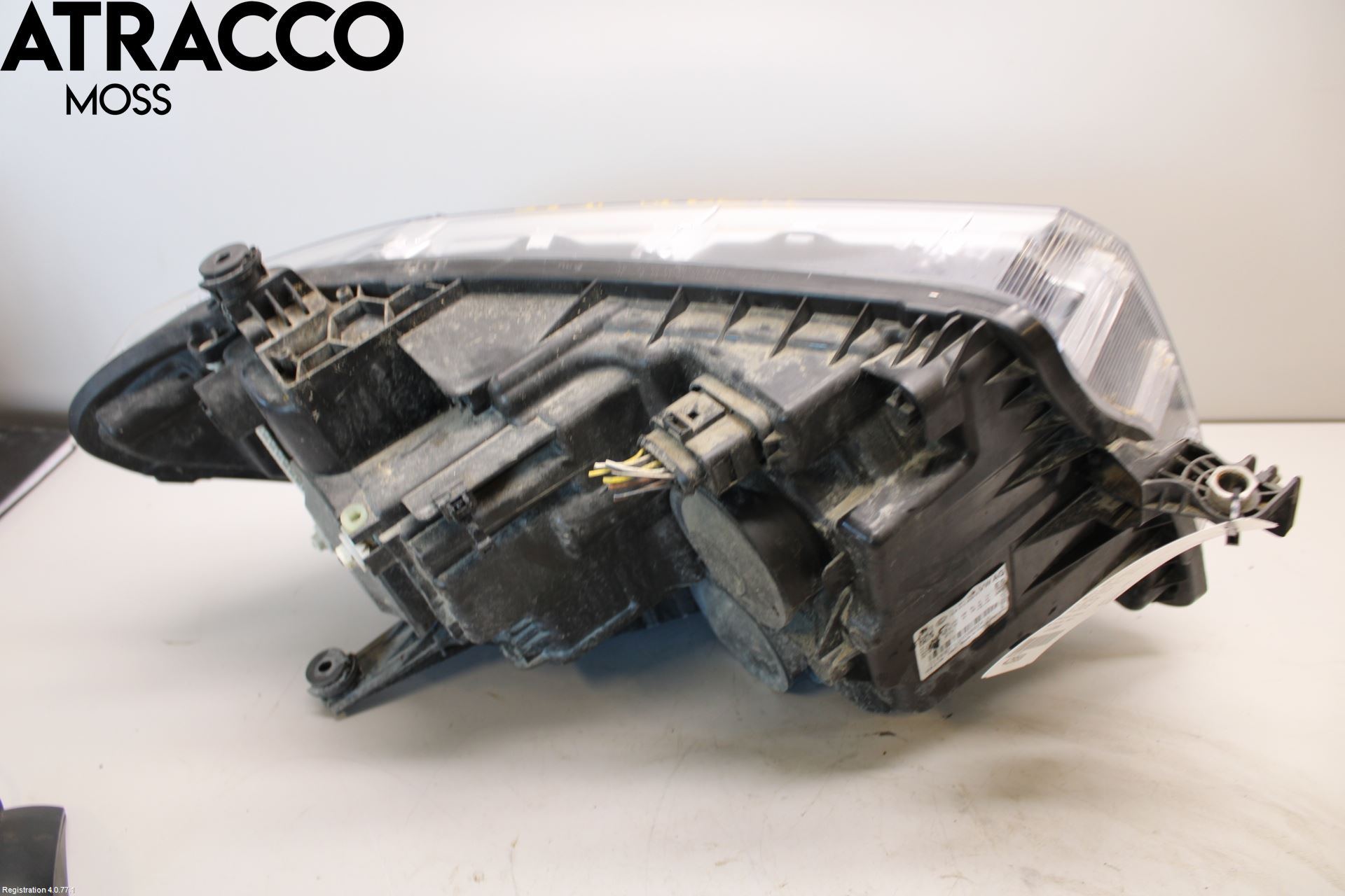 Volkswagen VW CRAFTER II / E-CRAFTER 17- Frontlykt Venstre