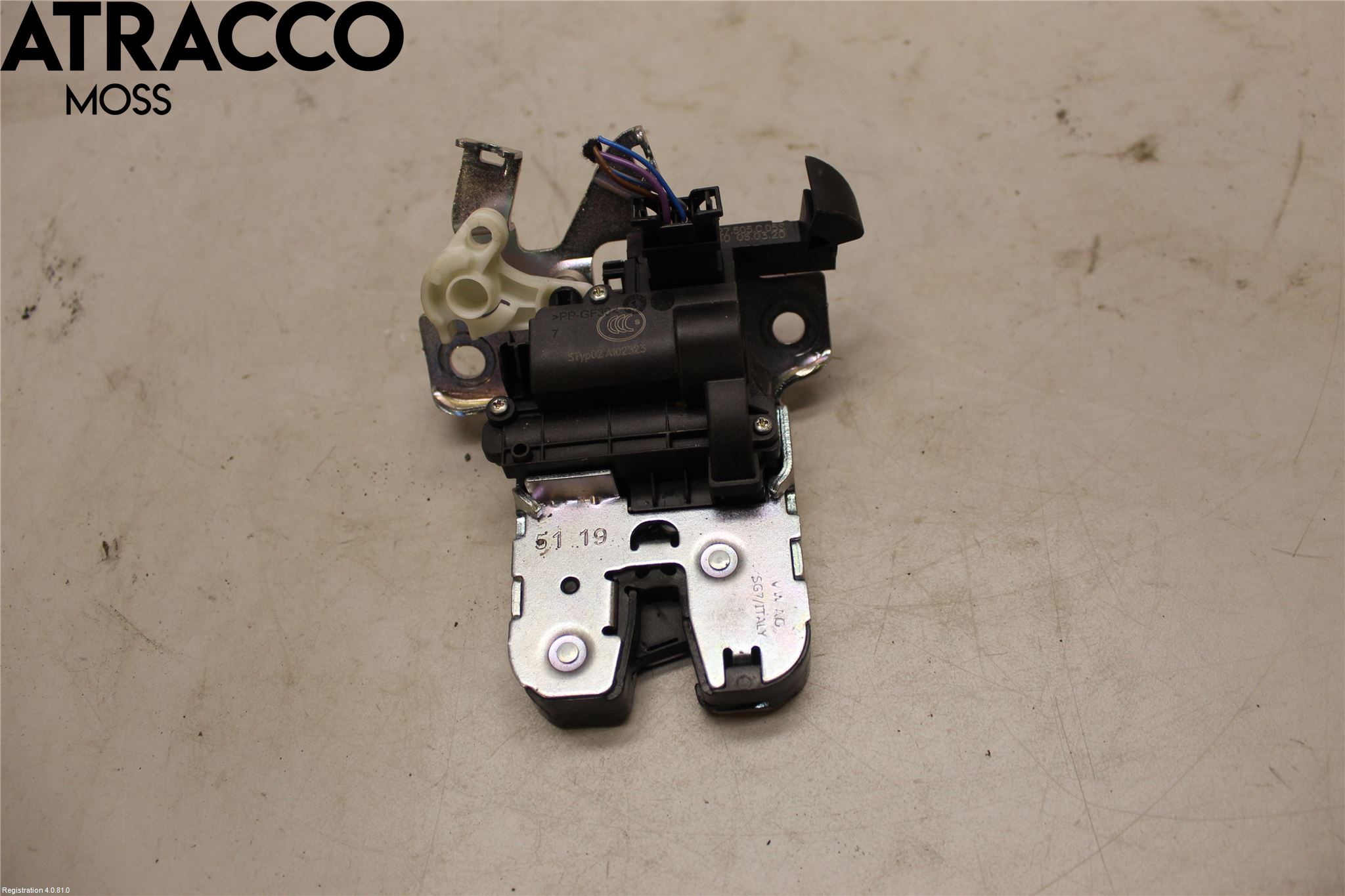 Skoda SUPERB 16-24 Bakluke-Lokk Låsekasse