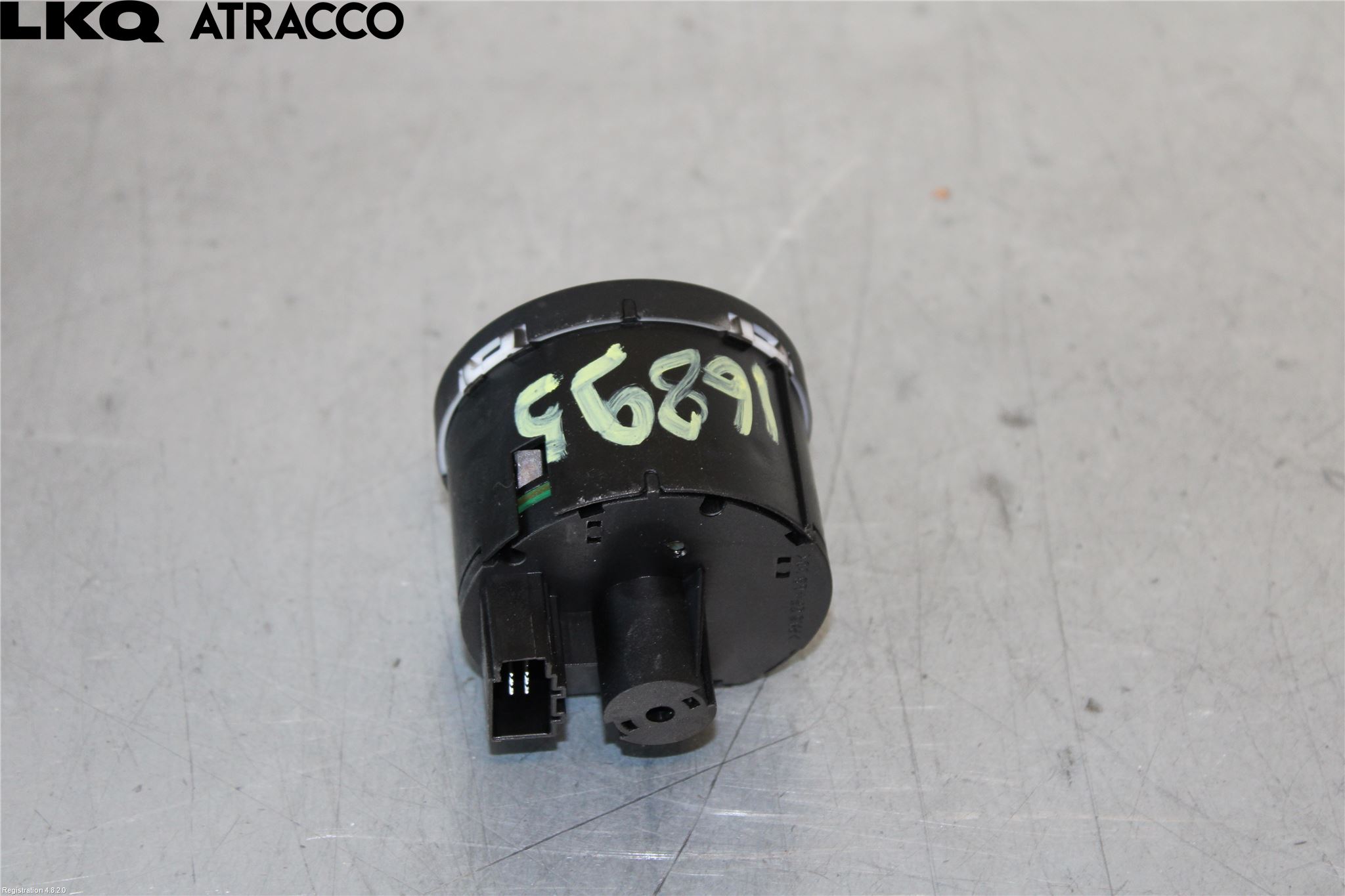 Volkswagen VW GOLF / E-GOLF VII 13-20 Bryter Hovedlys