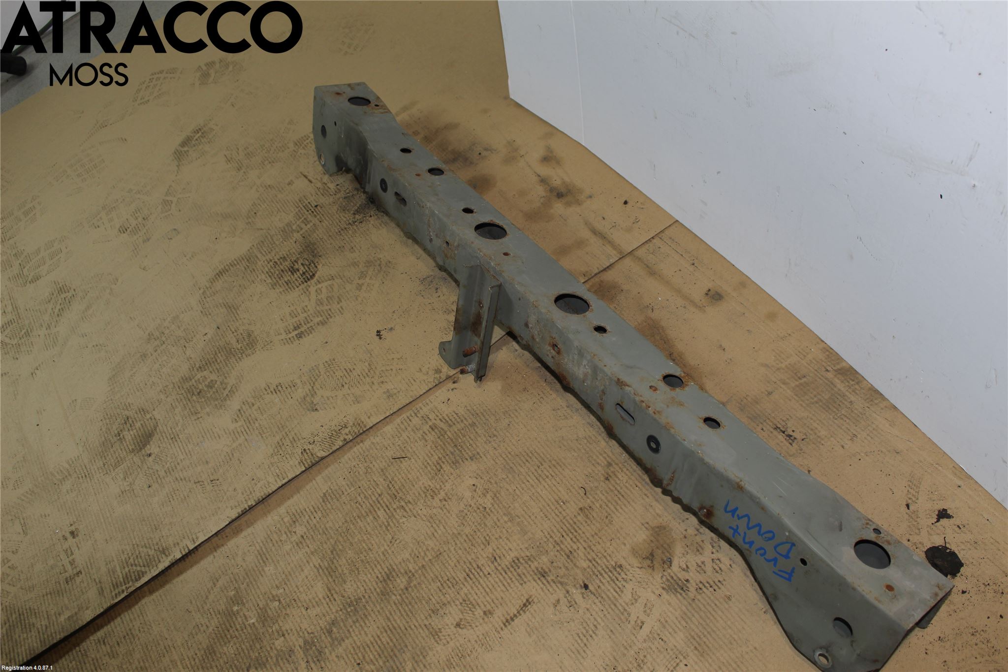 Nissan LEAF 11-17 Frontplate Nedre