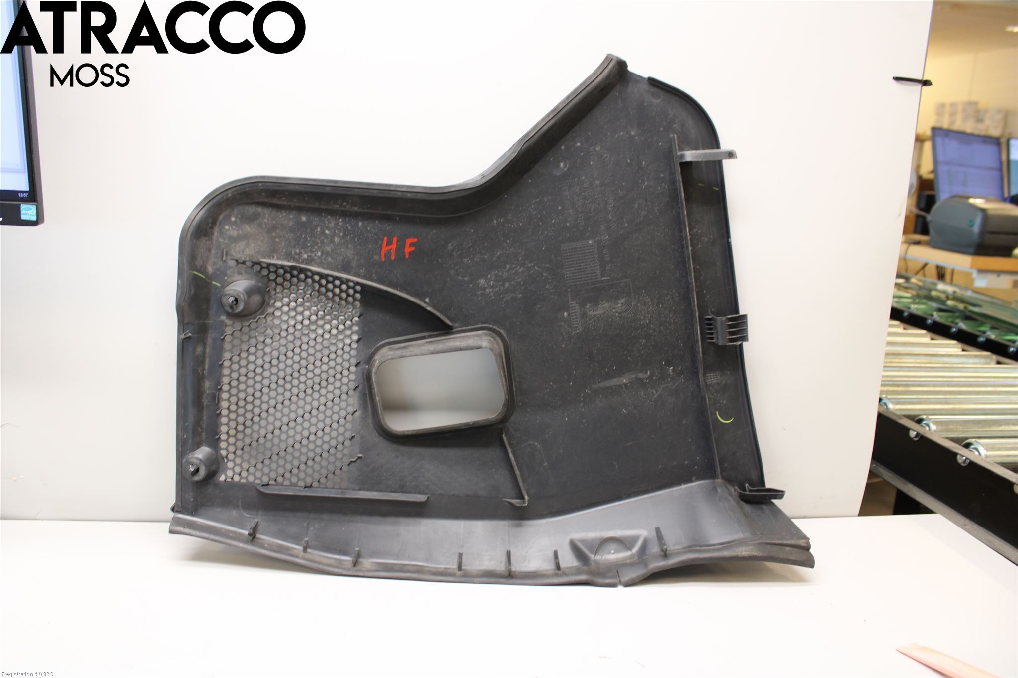 Mercedes-Benz MB E-KLASS (W213) 16-23 Visker Deksel-Grill-Under Frr