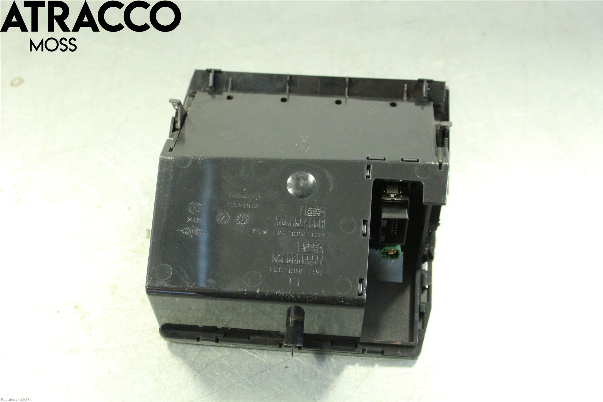 Volkswagen VW GOLF / E-GOLF VII 13-20 Innr Konsoll-Lomme