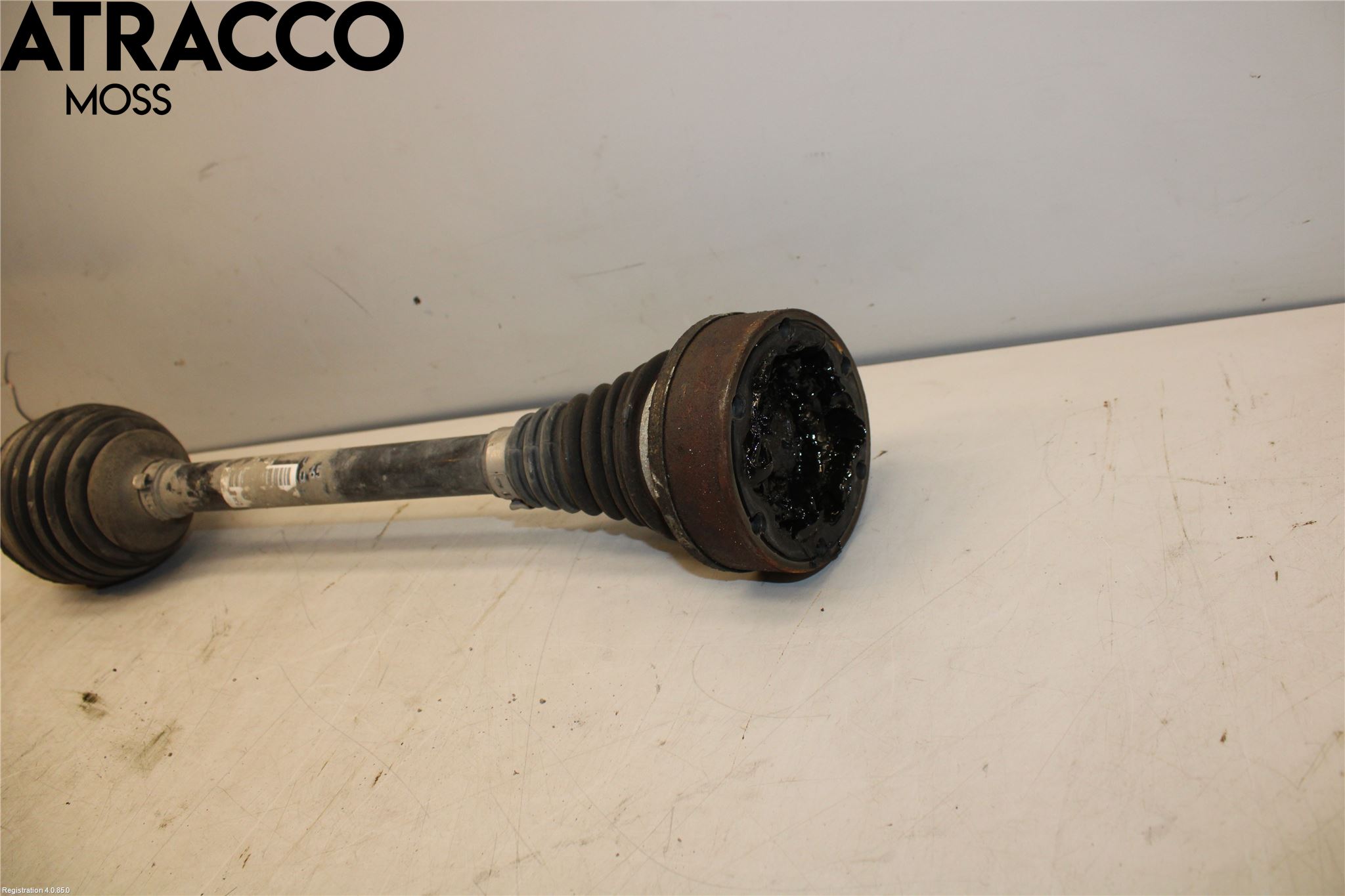 Volkswagen VW GOLF PLUS/CROSS GOLF 04-14 Drivaksel Foran Kompl Venstre