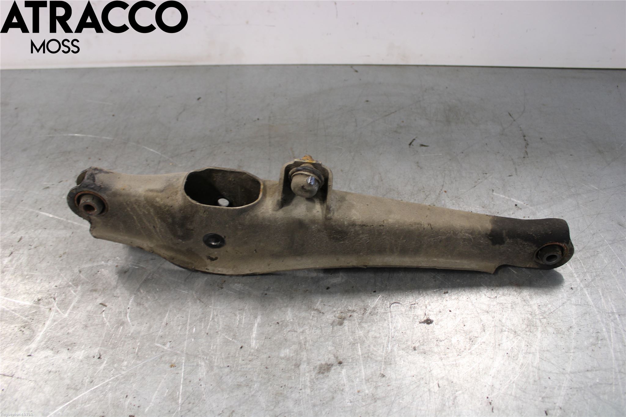 Mitsubishi OUTLANDER 13-21 Bærearm Bak  Venstre - Høyre