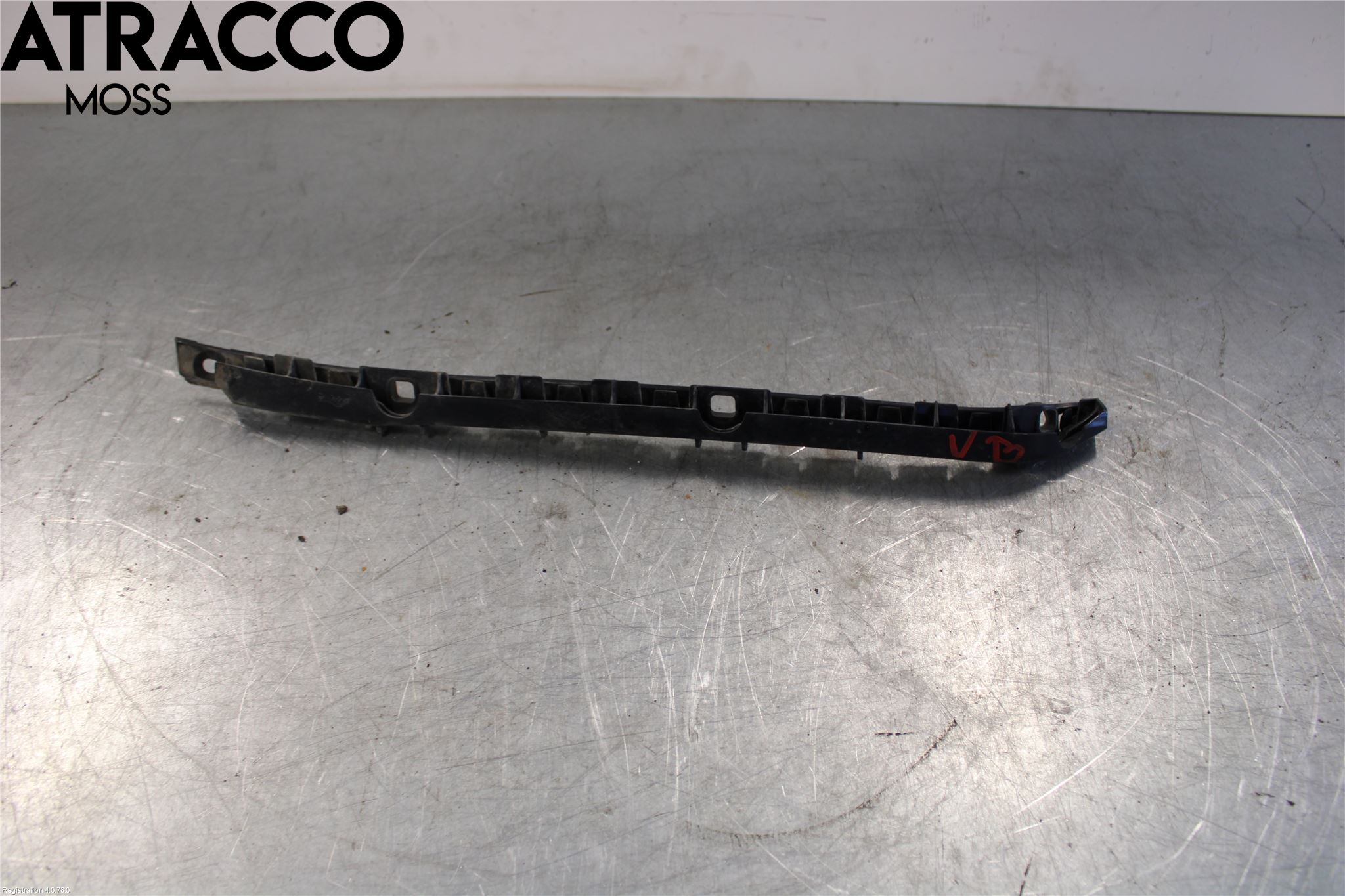 Mercedes-Benz MB E-KLASS (W212) 09-16 Støtfanger Bak Feste