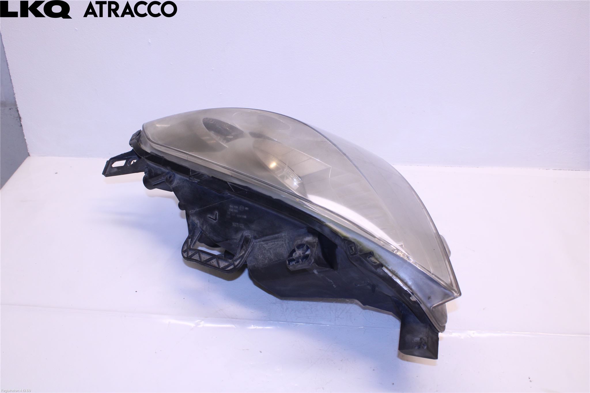 Peugeot PARTNER 08-15 Frontlykt Venstre