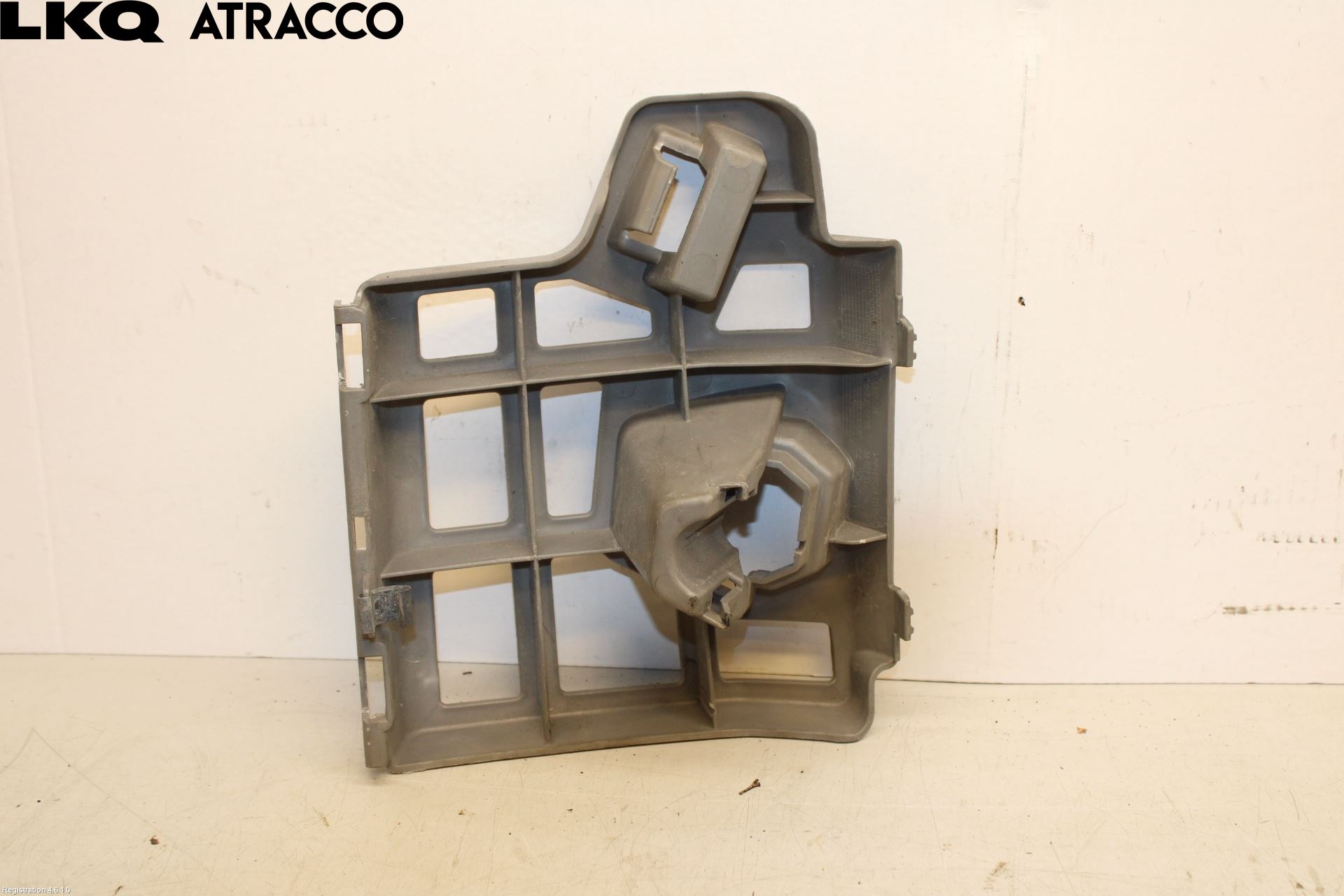 Skoda RAPID Støtfanger Foran Feste