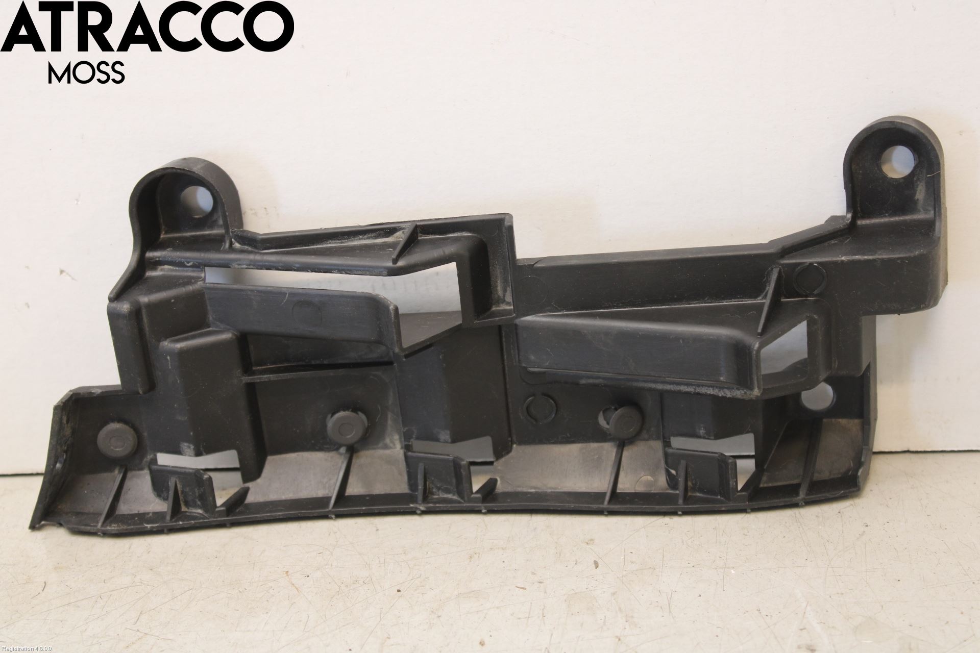 Volkswagen VW CADDY      04-10 Støtfangerfeste Bak Høyre