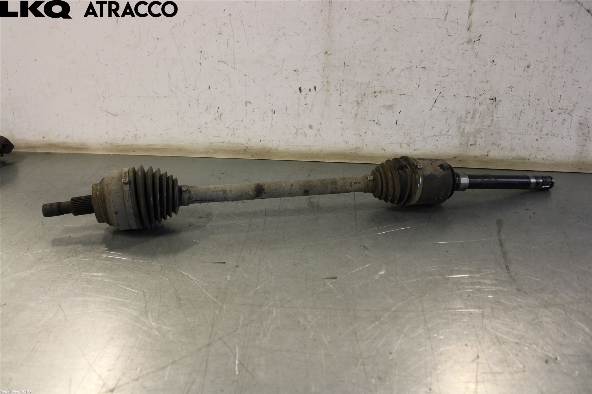 Mercedes-Benz MB ML (W164) 05-11 Drivaksel Foran Kompl Høyre