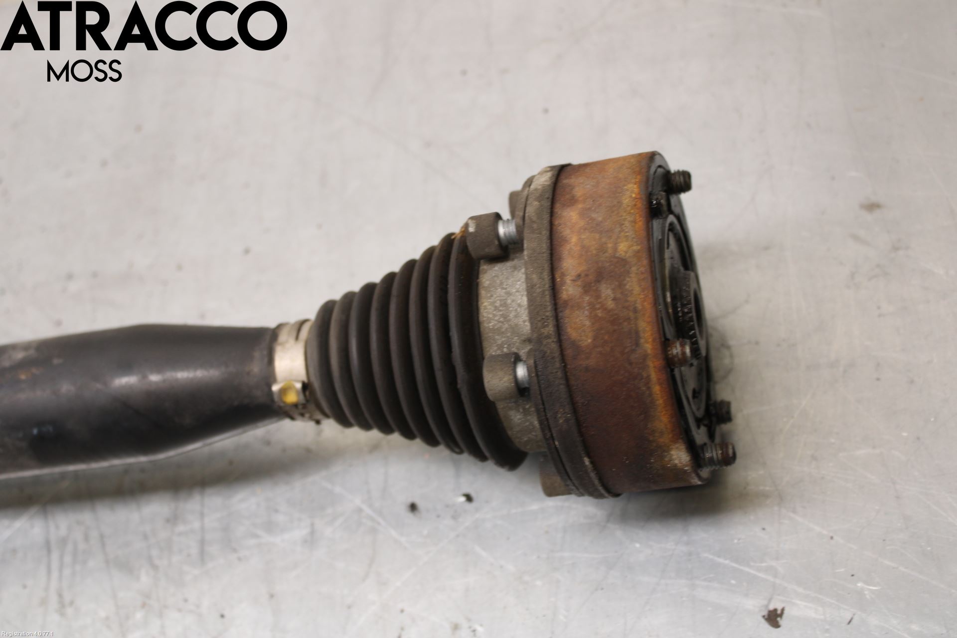 Audi A1/S1 11-18 Drivaksel Foran Kompl Høyre