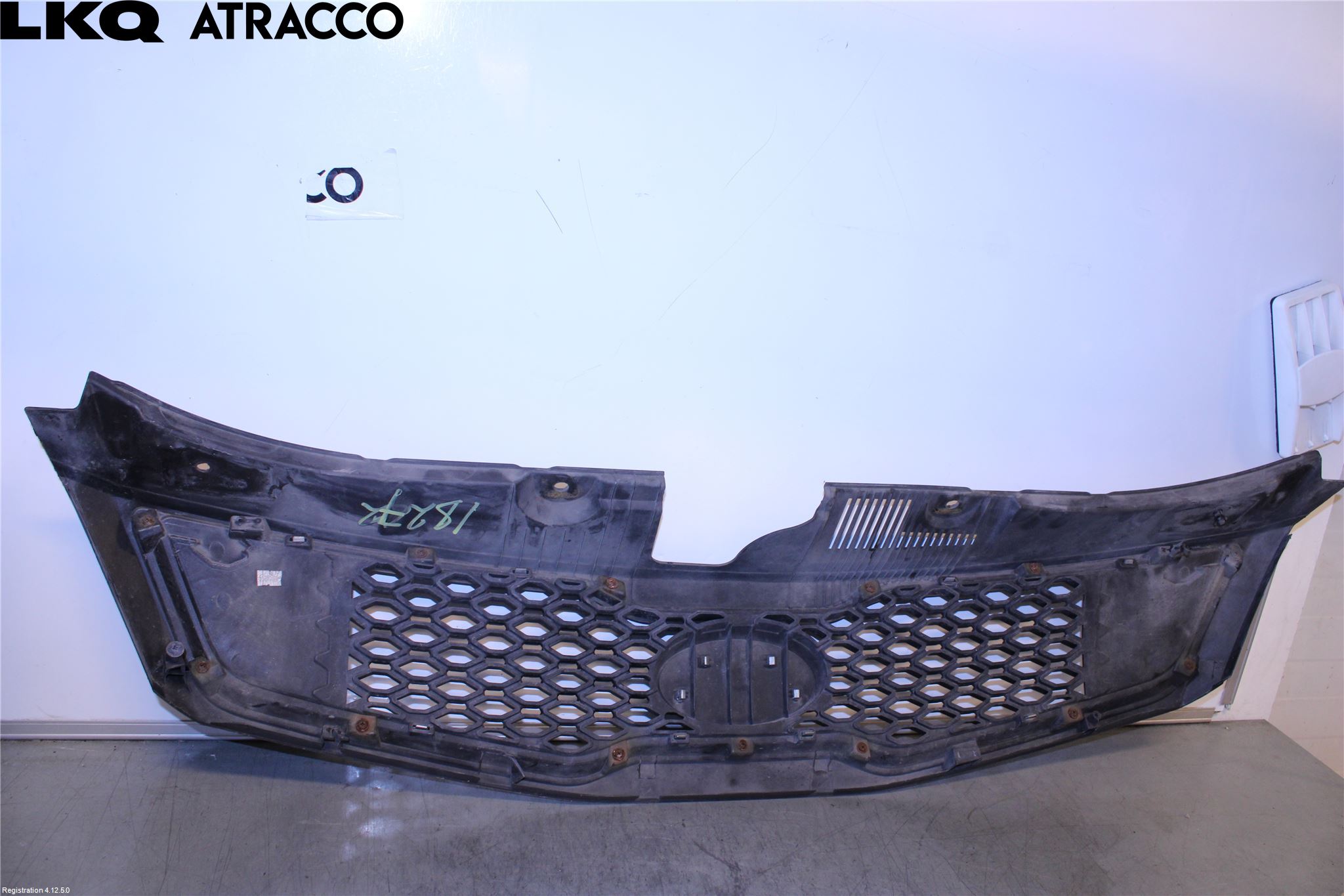 Kia CEED 06-12 Grill Komplett