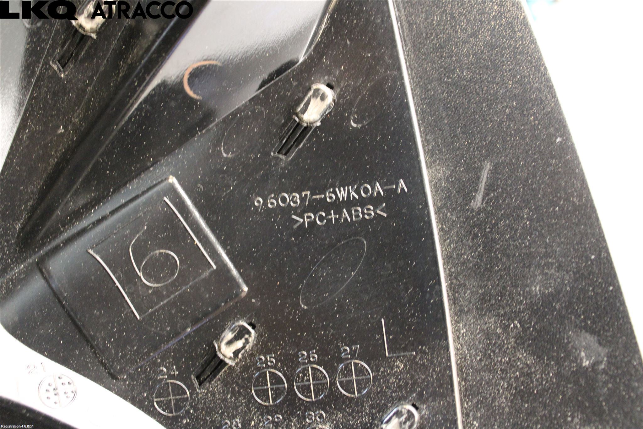 Nissan LEAF 18- List Bak-Bakluke