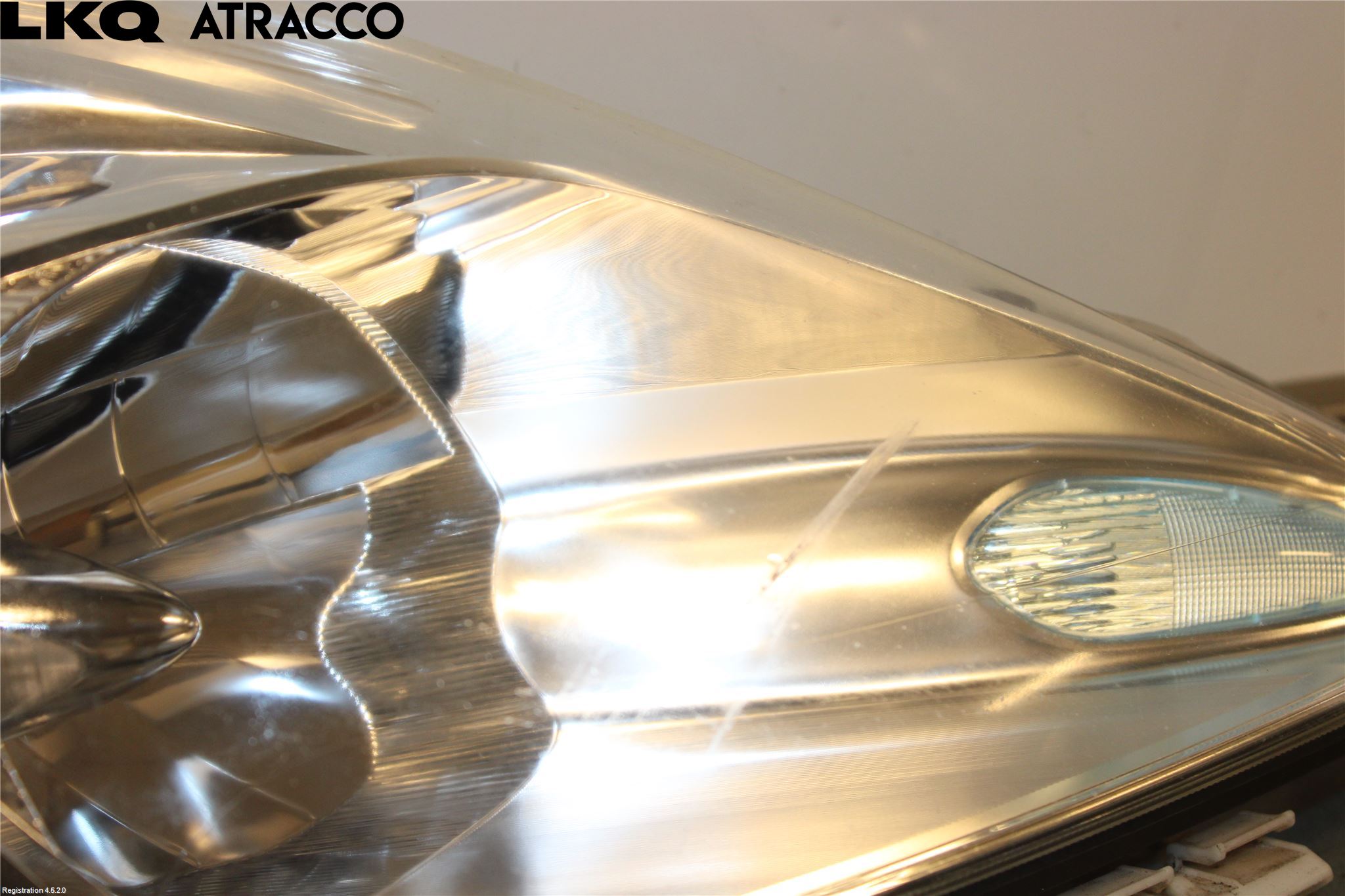 Nissan LEAF 11-17 Frontlykt Høyre