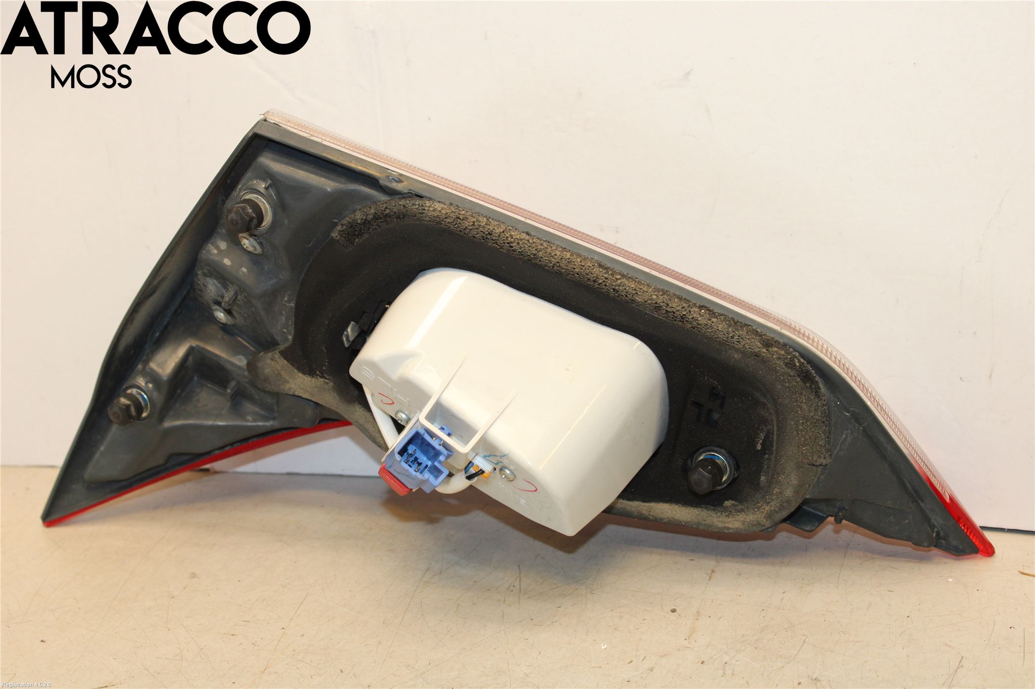 Toyota AURIS 13-19 Baklykt Venstre  På Luke(Indre