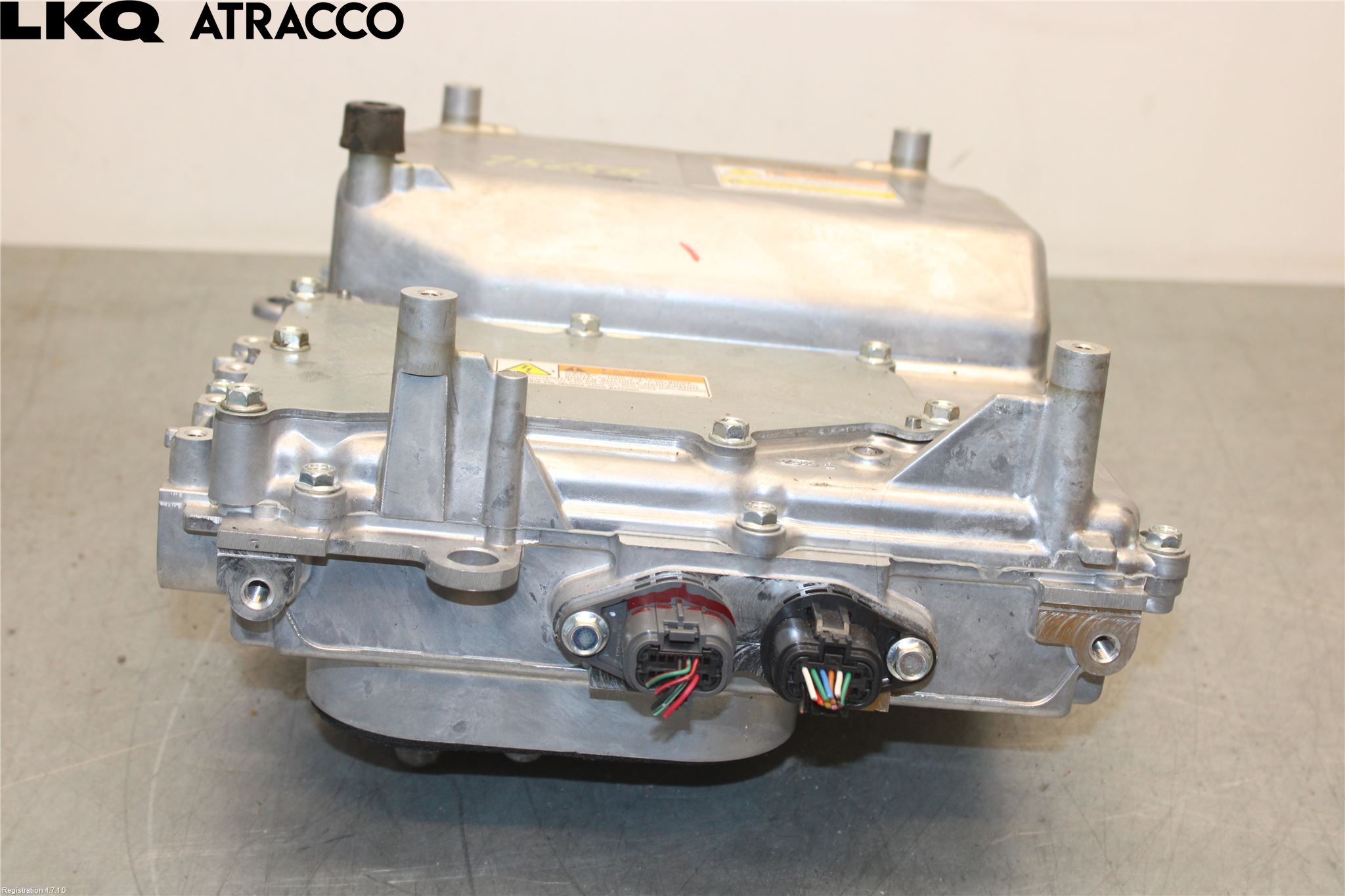 Mitsubishi OUTLANDER 13-21 Hybridconverter