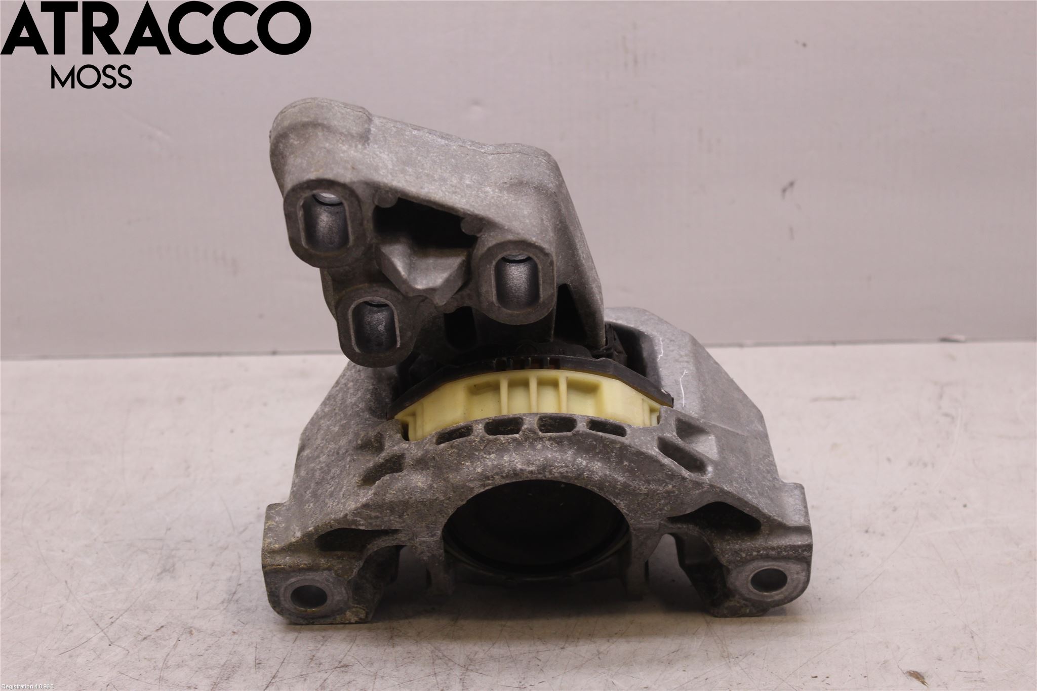 Mercedes-Benz MB A-KLASS (W176) 13-18 Gearkasse Feste Gummi