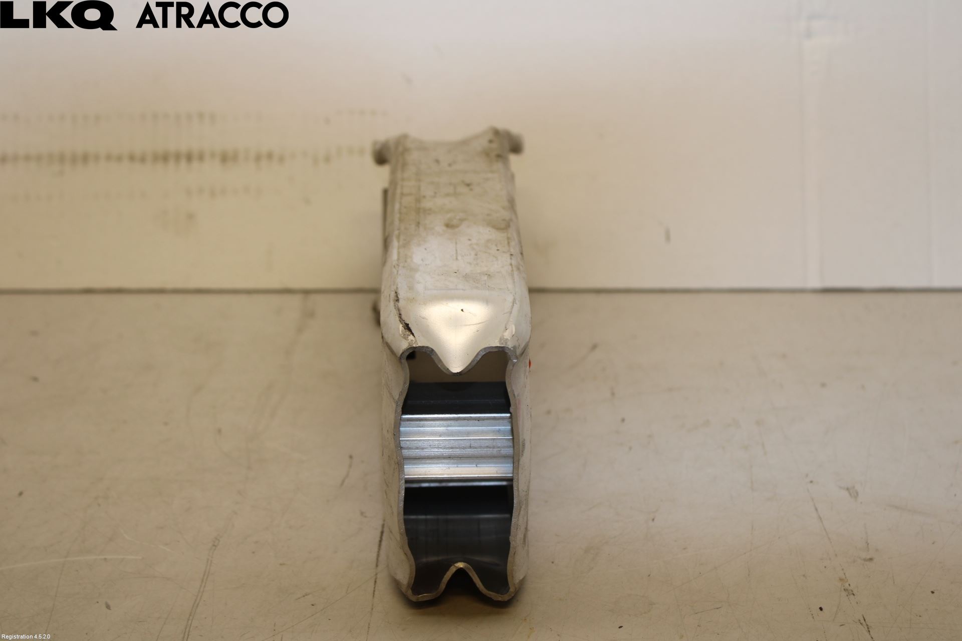 BMW 1 F20/F21 11-19 Støtfanger Foran Feste