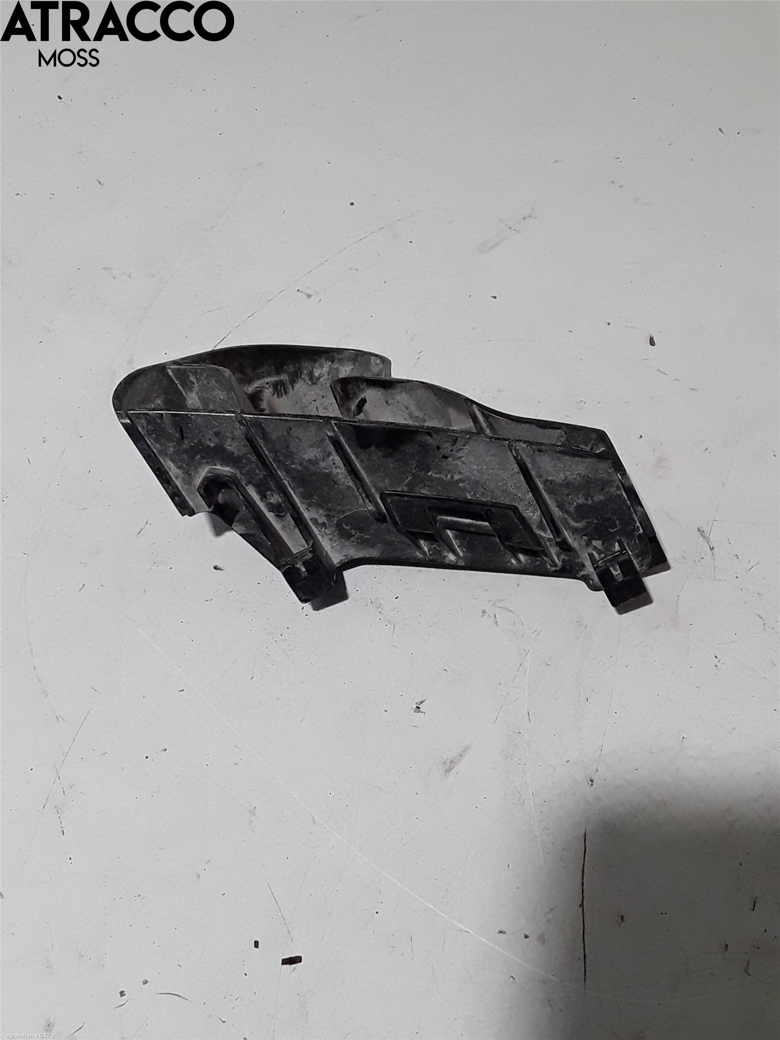 Toyota COROLLA 19- Støtfanger Bak Feste