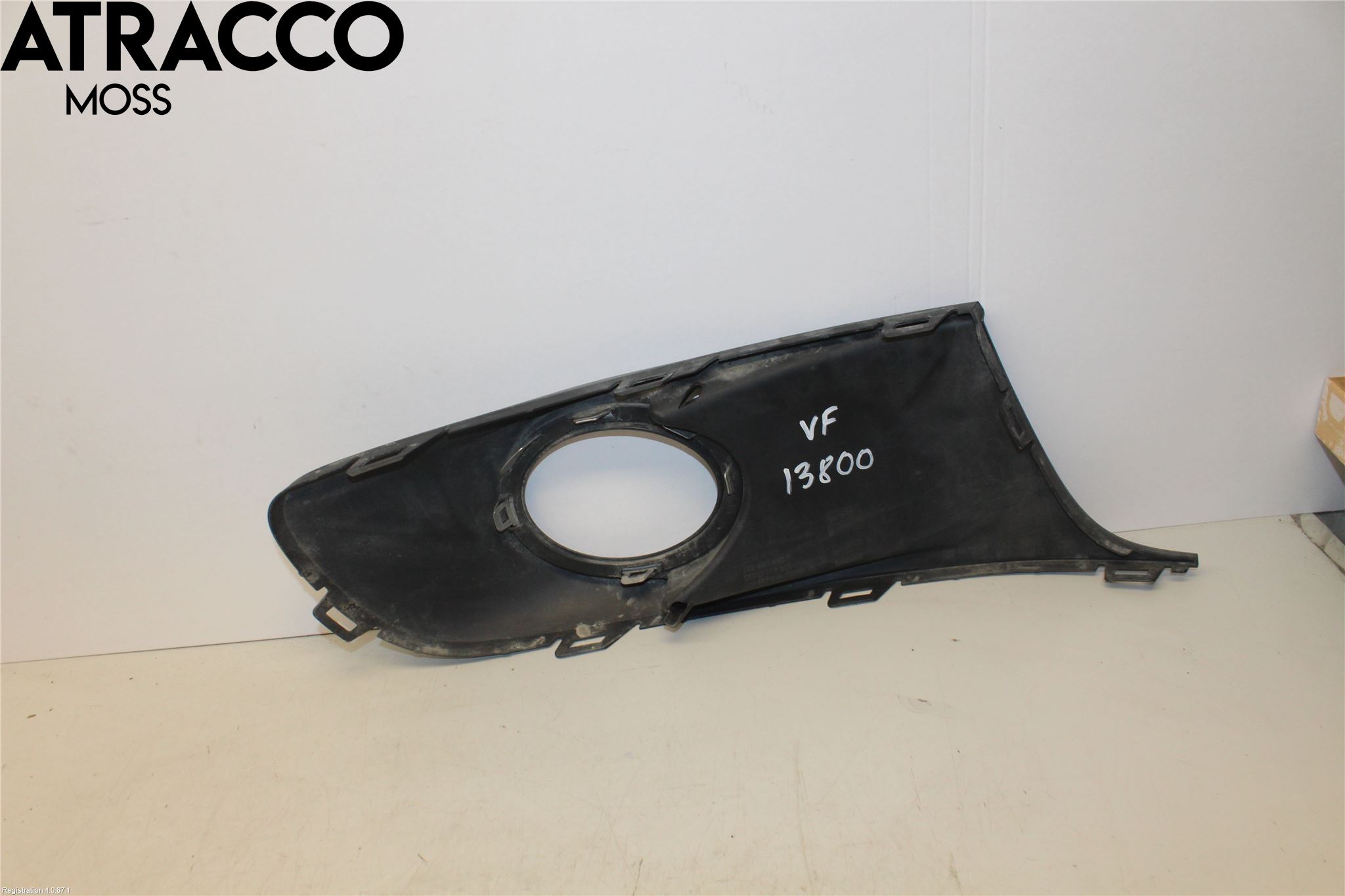 Volkswagen VW TOURAN 10-15 Grilldel Venstre