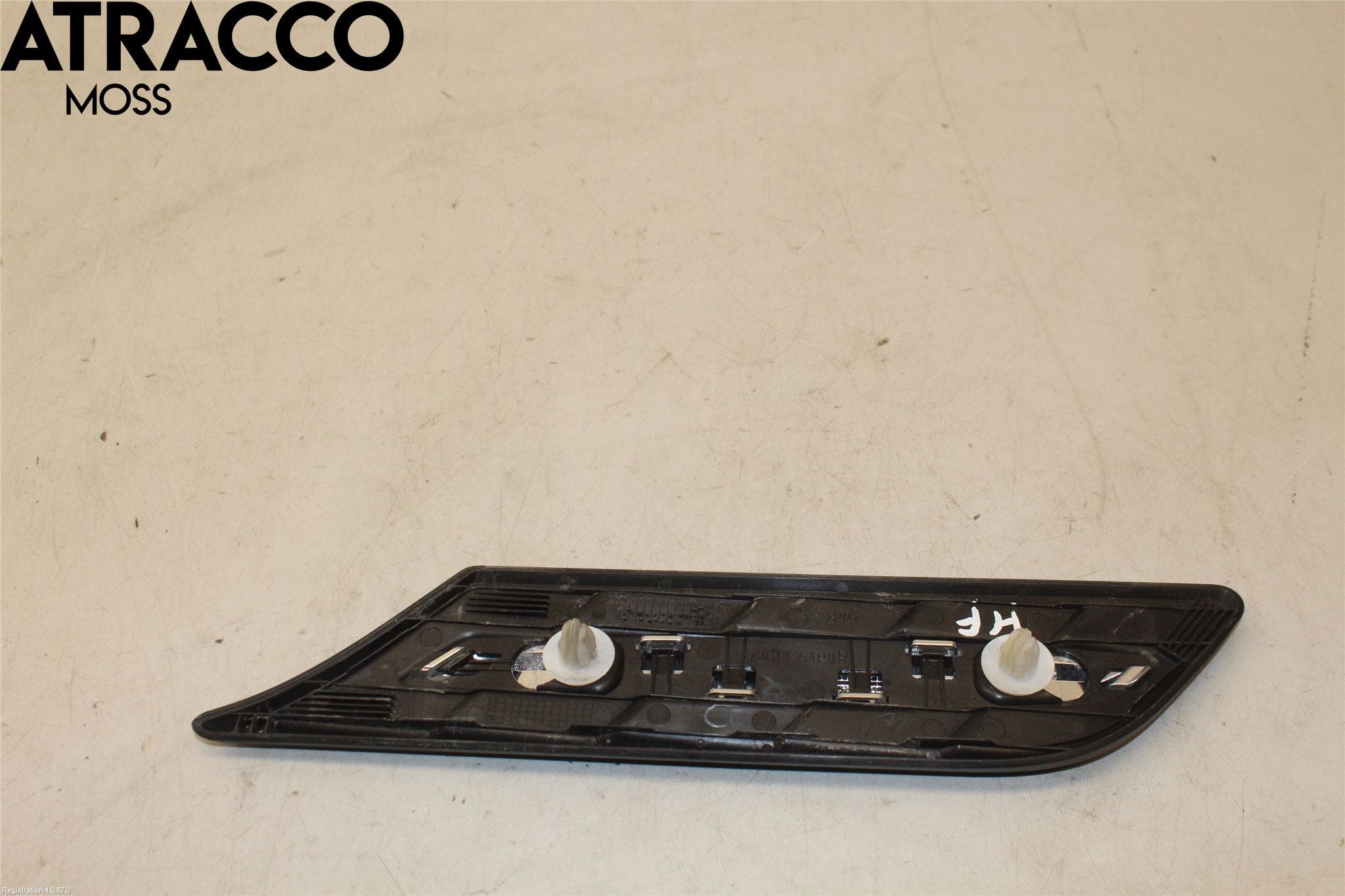 Suzuki VITARA 15- List Høyre Side