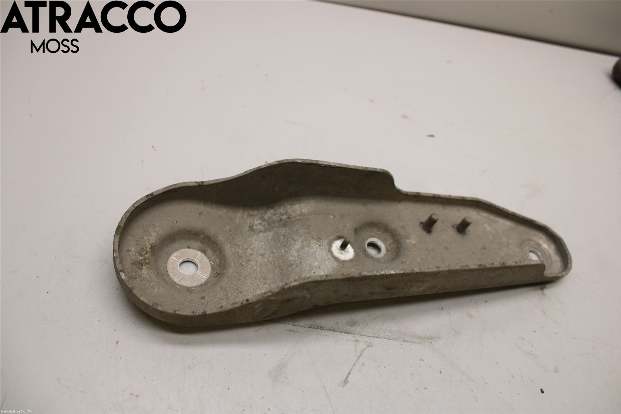 BMW 5 F10/F11/F18 09-17 Travers Feste