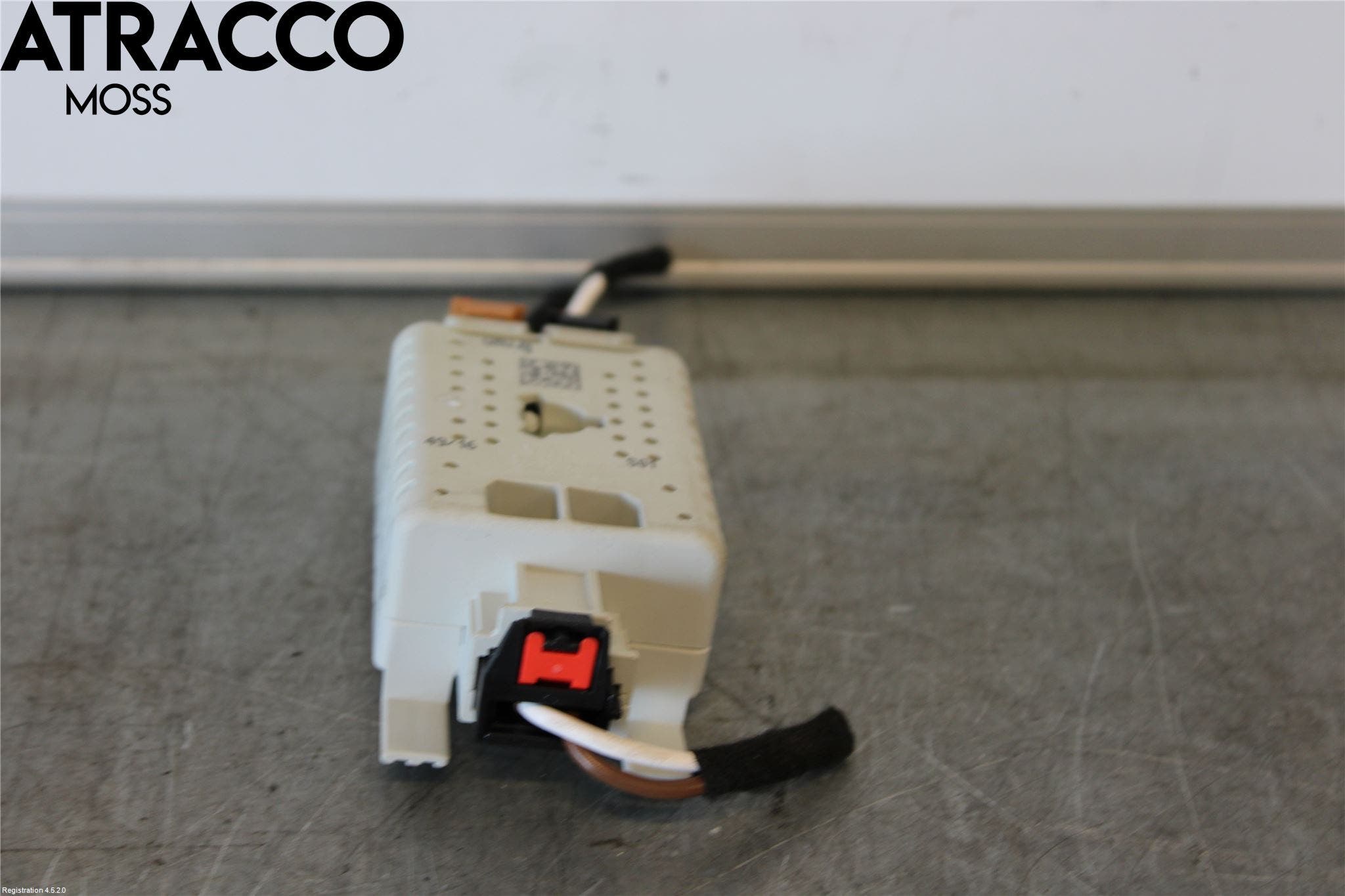 Skoda SUPERB 09-15 Stereo Antenneforsterker