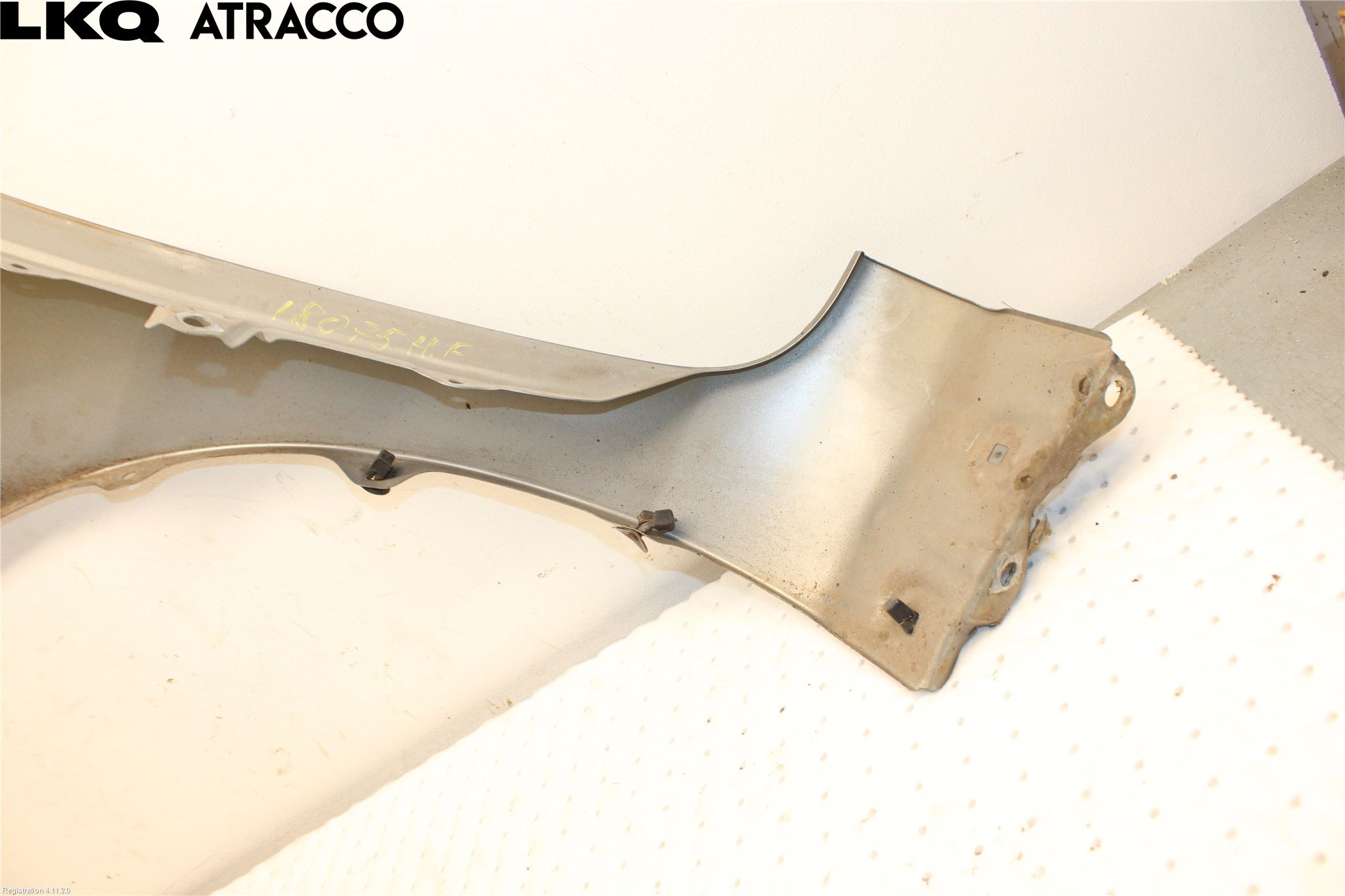 Toyota AURIS 13-19 Skjerm Foran Høyre