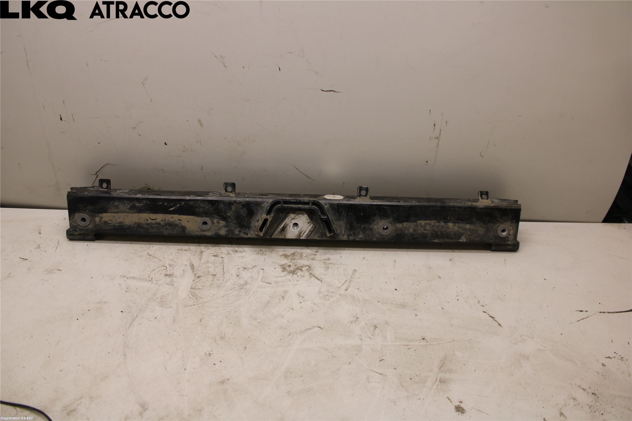 BMW i3 I01 13-22 Bakaksel Feste Travers-Ramme