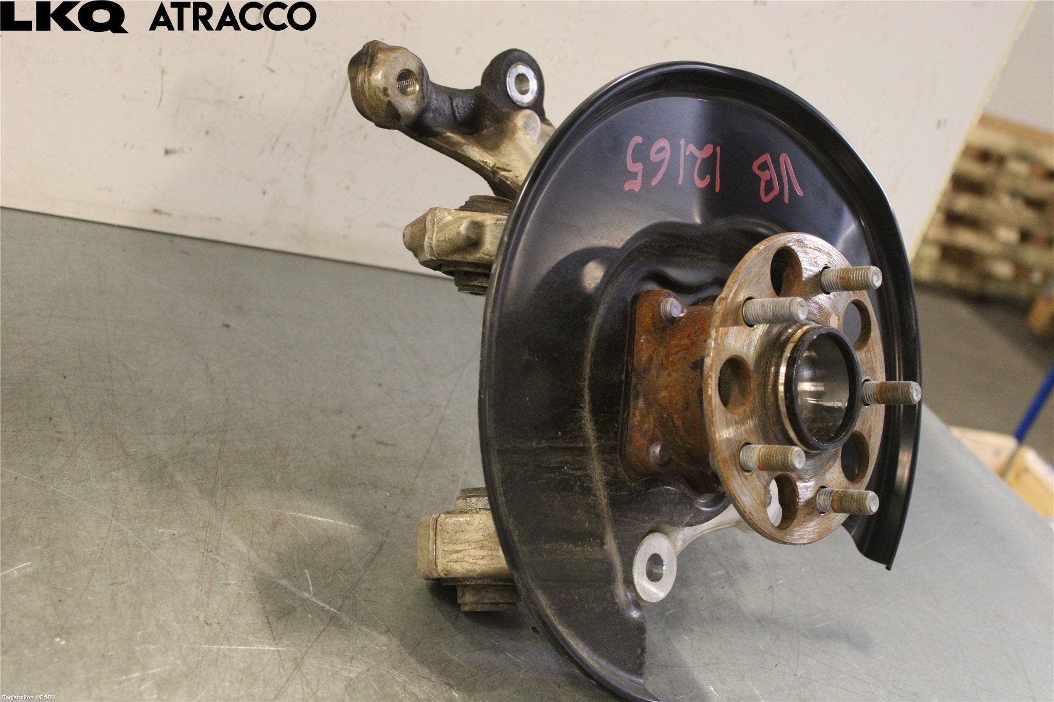 Toyota RAV4 19- Spindel Vb