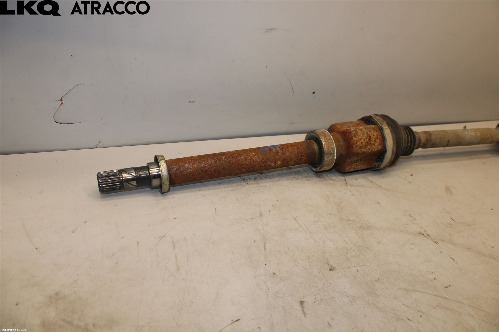 Nissan NV250 20-22 Drivaksel Foran Kompl Høyre