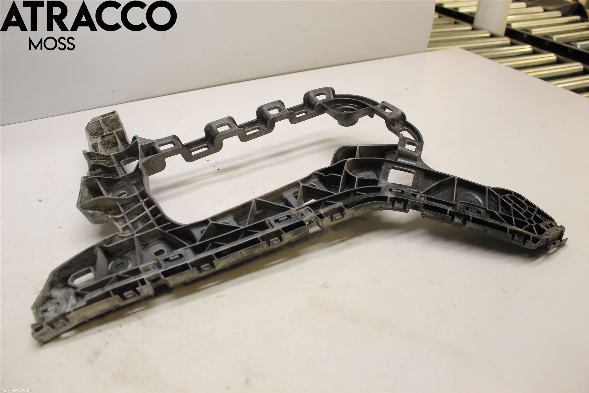 Volkswagen VW PASSAT 15-19 Støtfanger Bak Feste