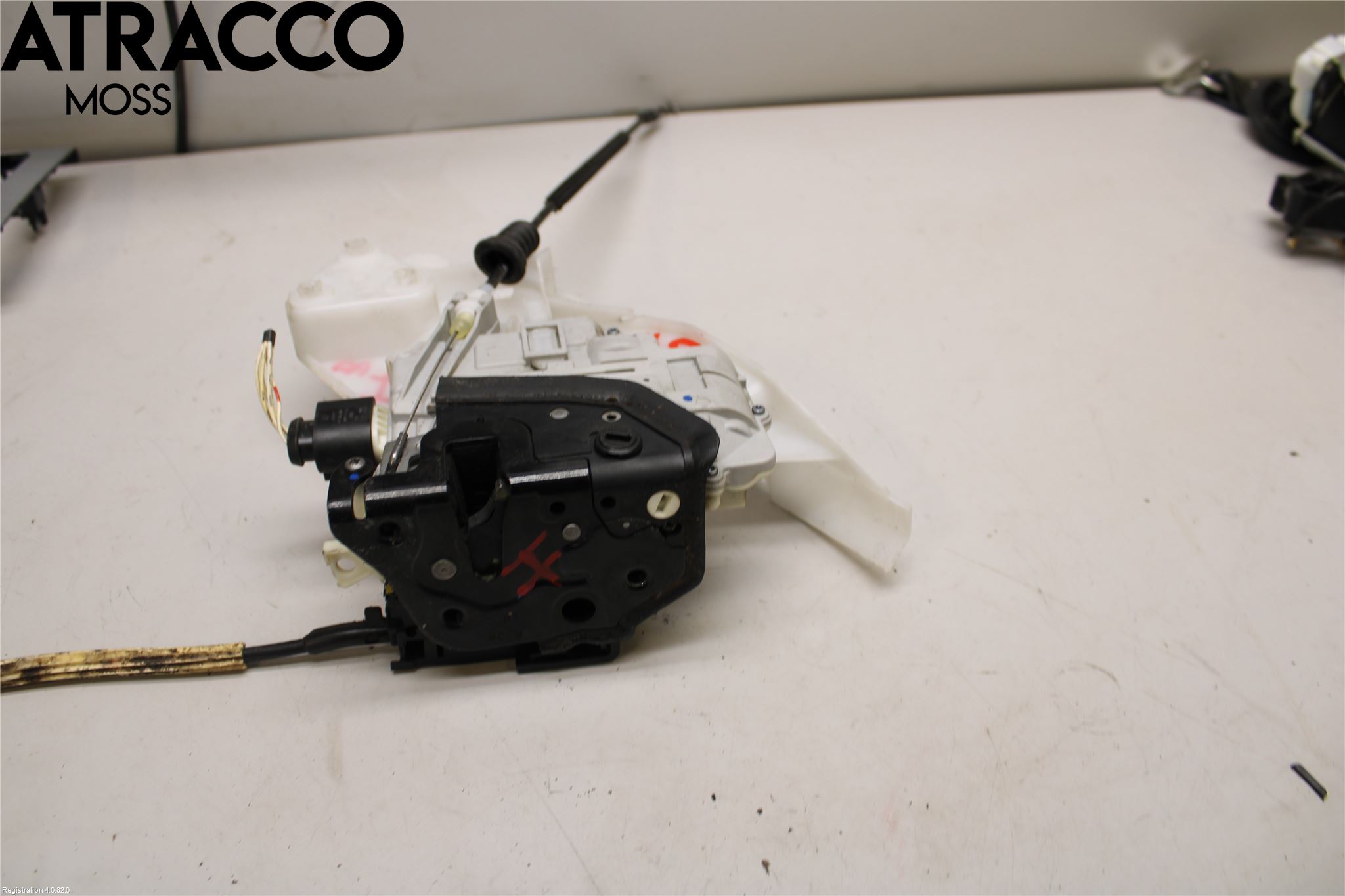 Volkswagen VW PASSAT 11-14 Dørlås - Låsekasse