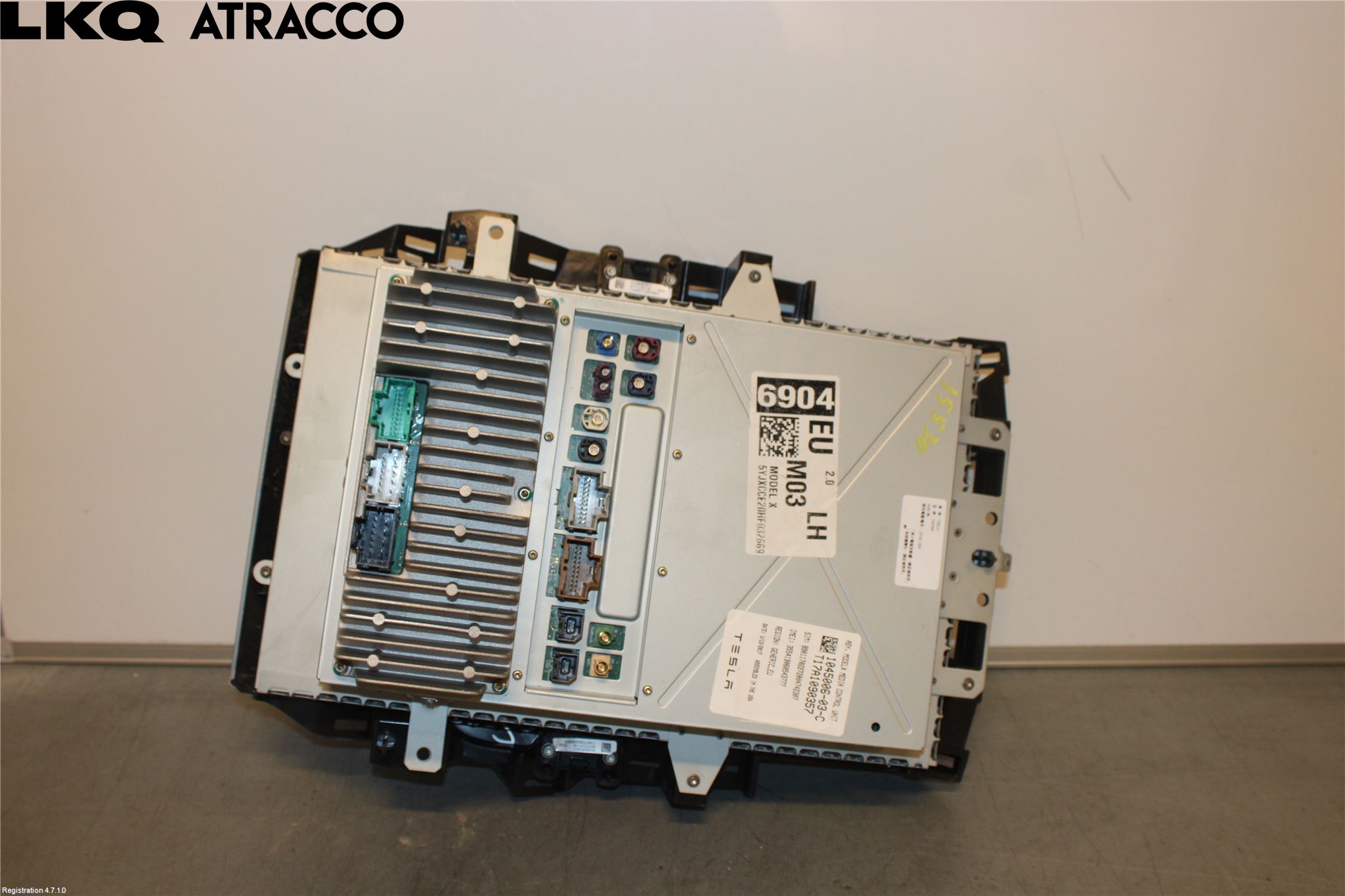 Tesla MODEL X 16- Multifunktionsdisplay