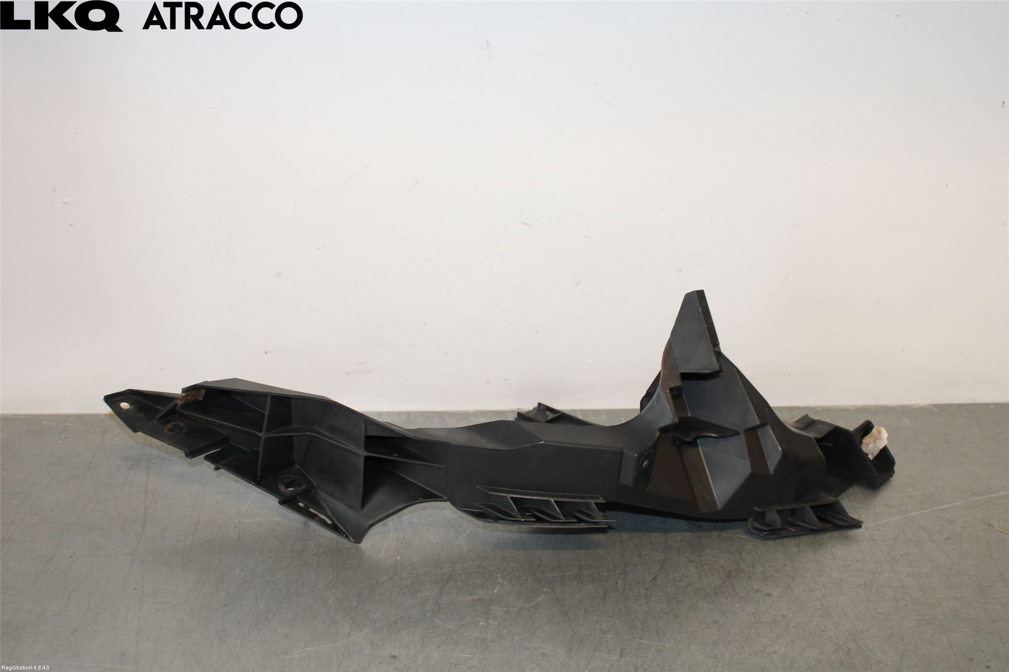 Audi A1/S1 11-18 Frontlykt Holder-Feste