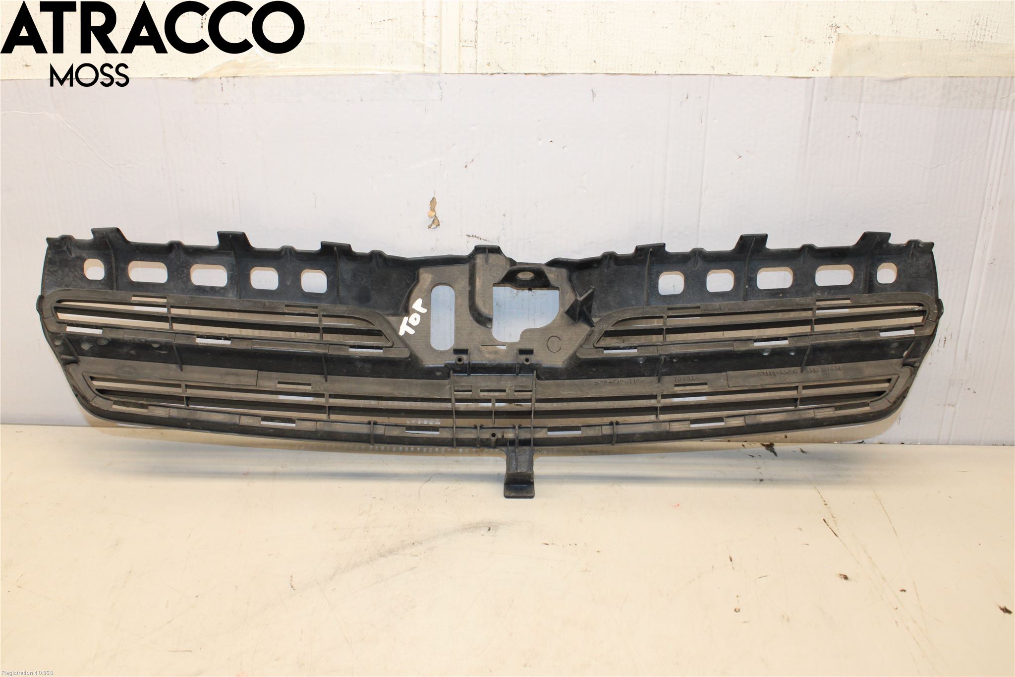 Toyota COROLLA 02-07 Grill Komplett