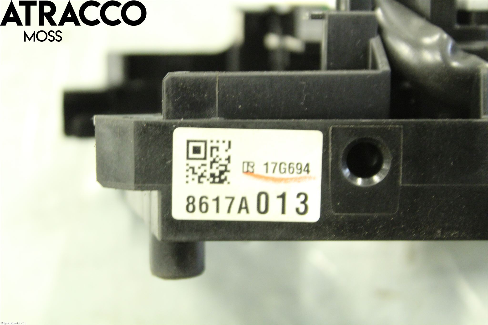 Mitsubishi OUTLANDER 13-21 Bryter Rattbryter Feste