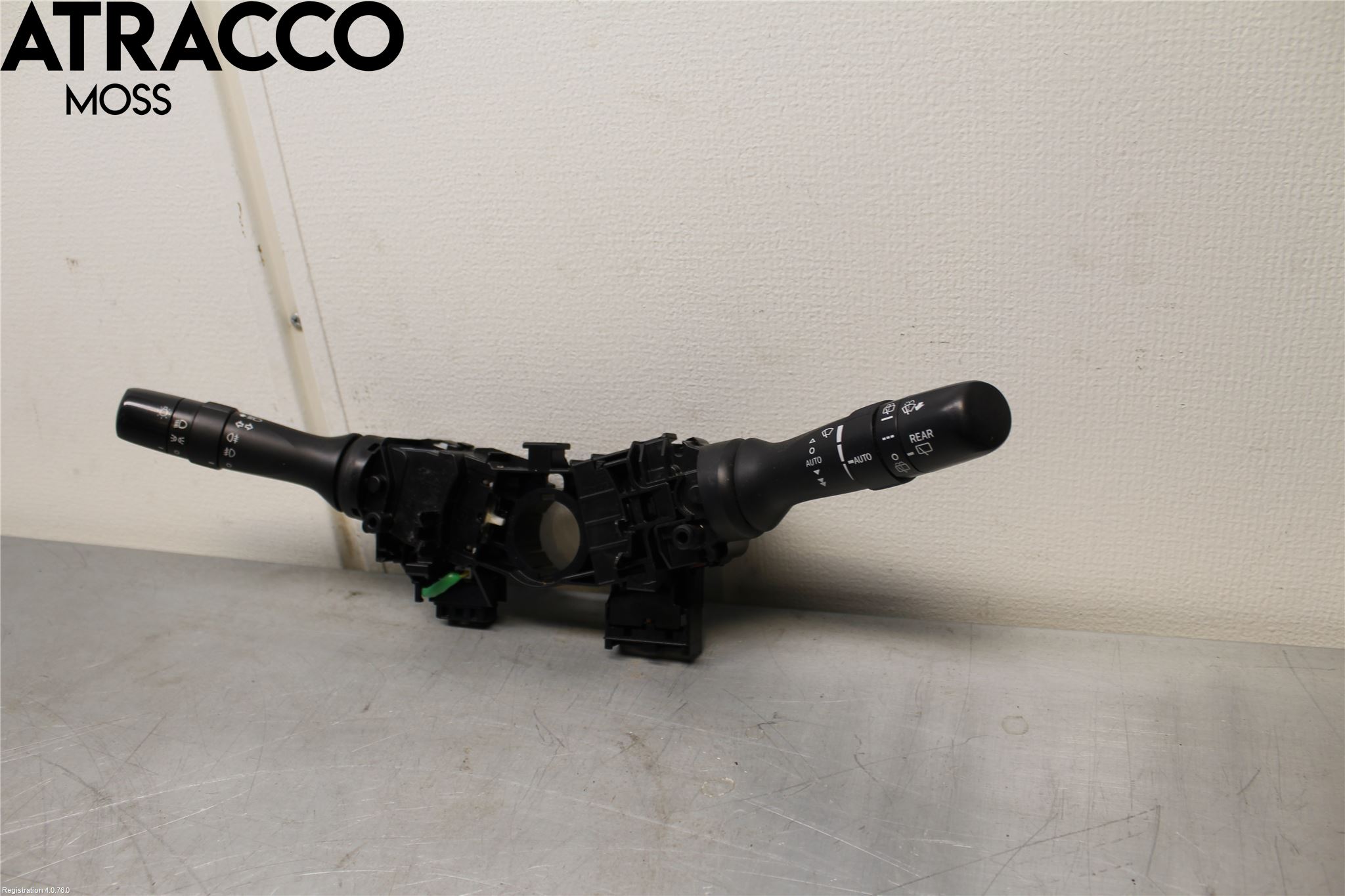 Toyota PRIUS+ ZVW40 12-20 Bryter Ratt Kombi H Og V