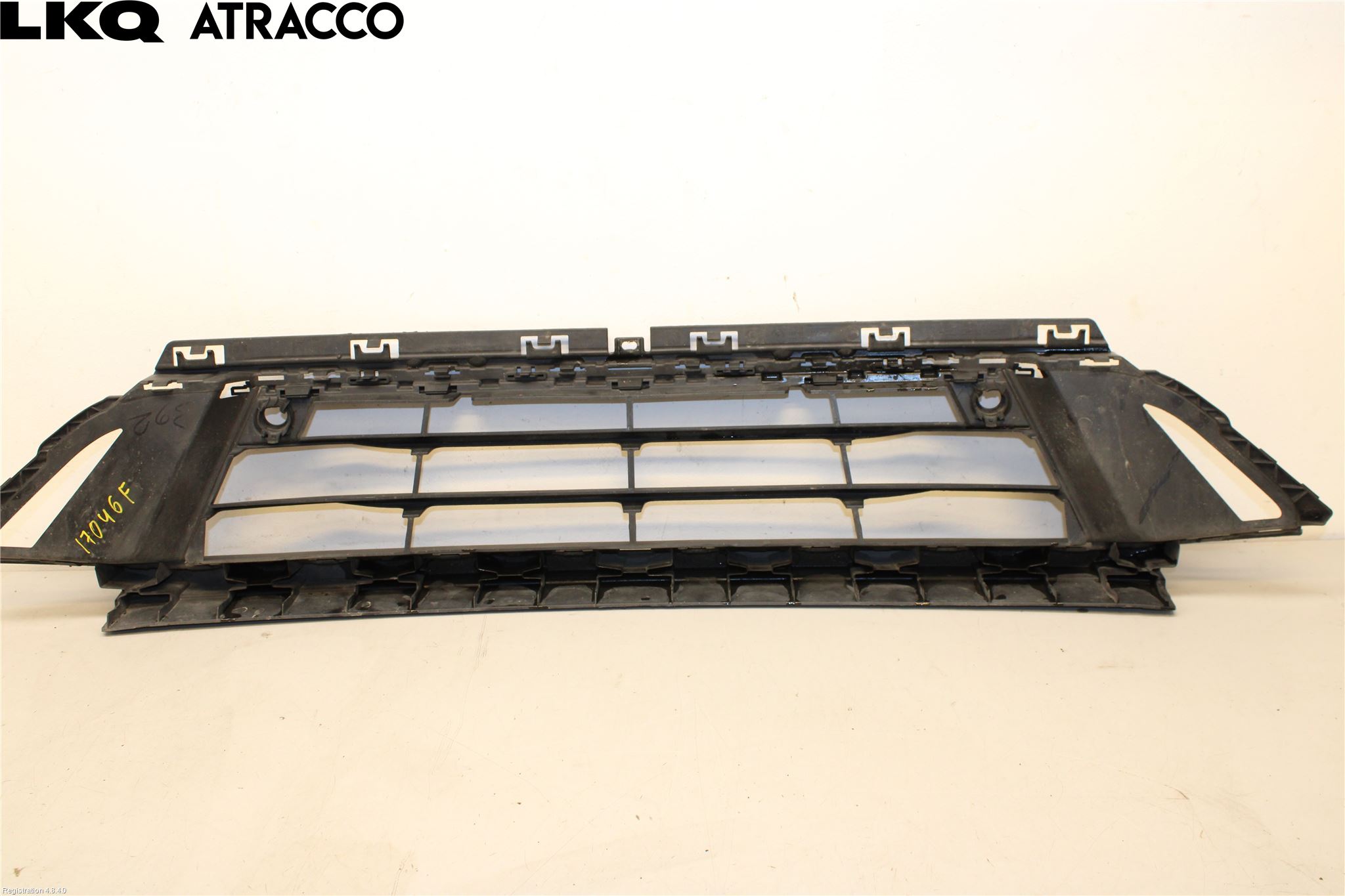 BMW 2 F45 Active Tourer 14-21 Grilldel Midt