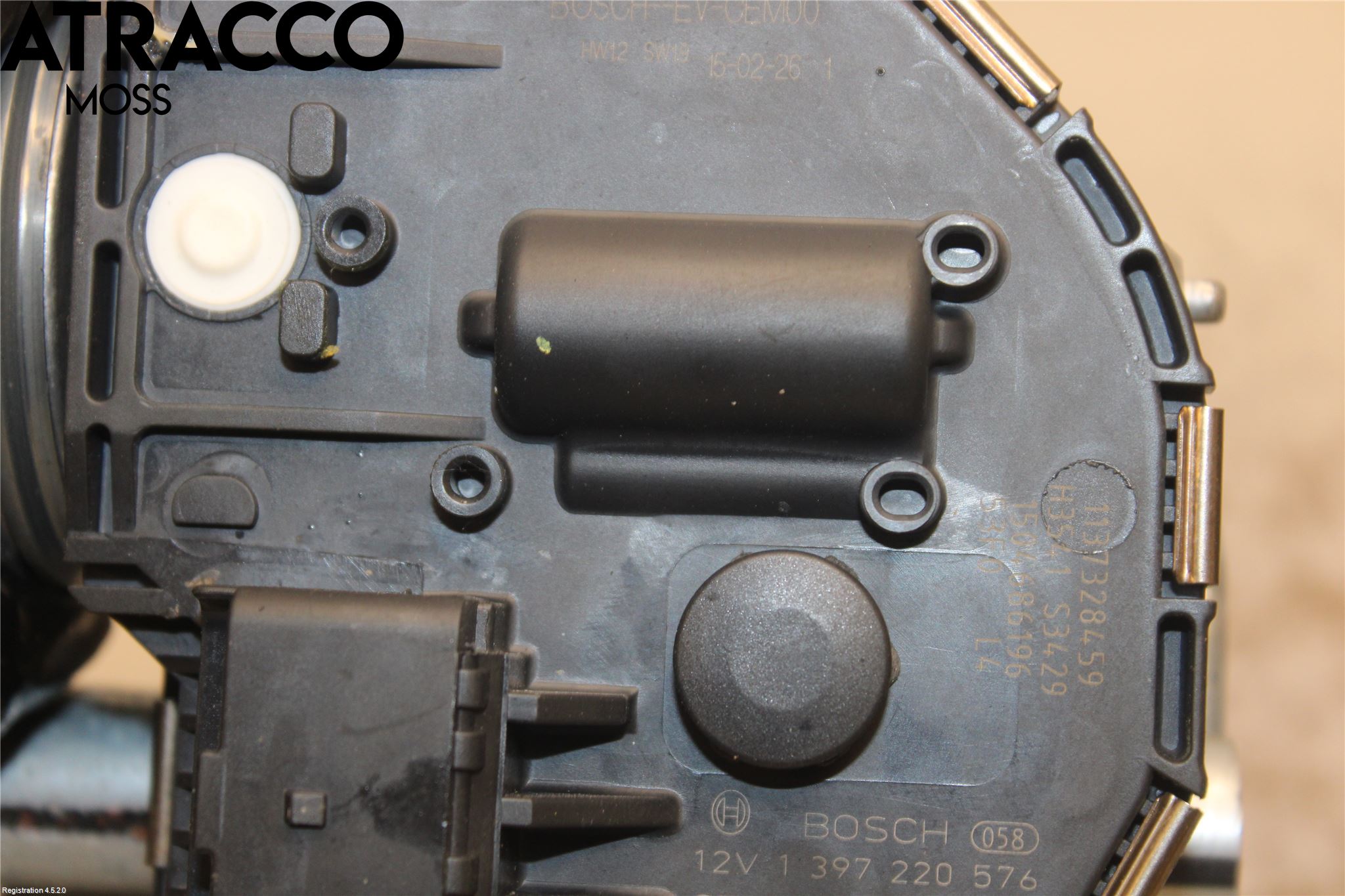 Peugeot 3008 09-16 Viskermotor Frontrute