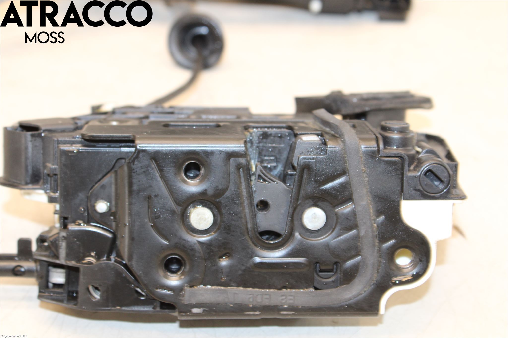 Volkswagen VW POLO 10-17 Dørlås - Låsekasse