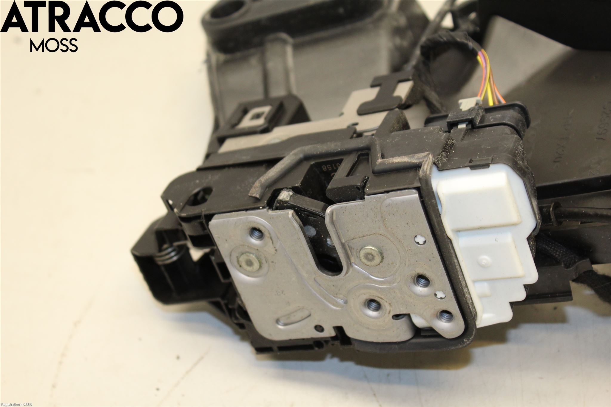 Volvo V90 CROSS COUNTRY 17->> Dørlås - Låsekasse