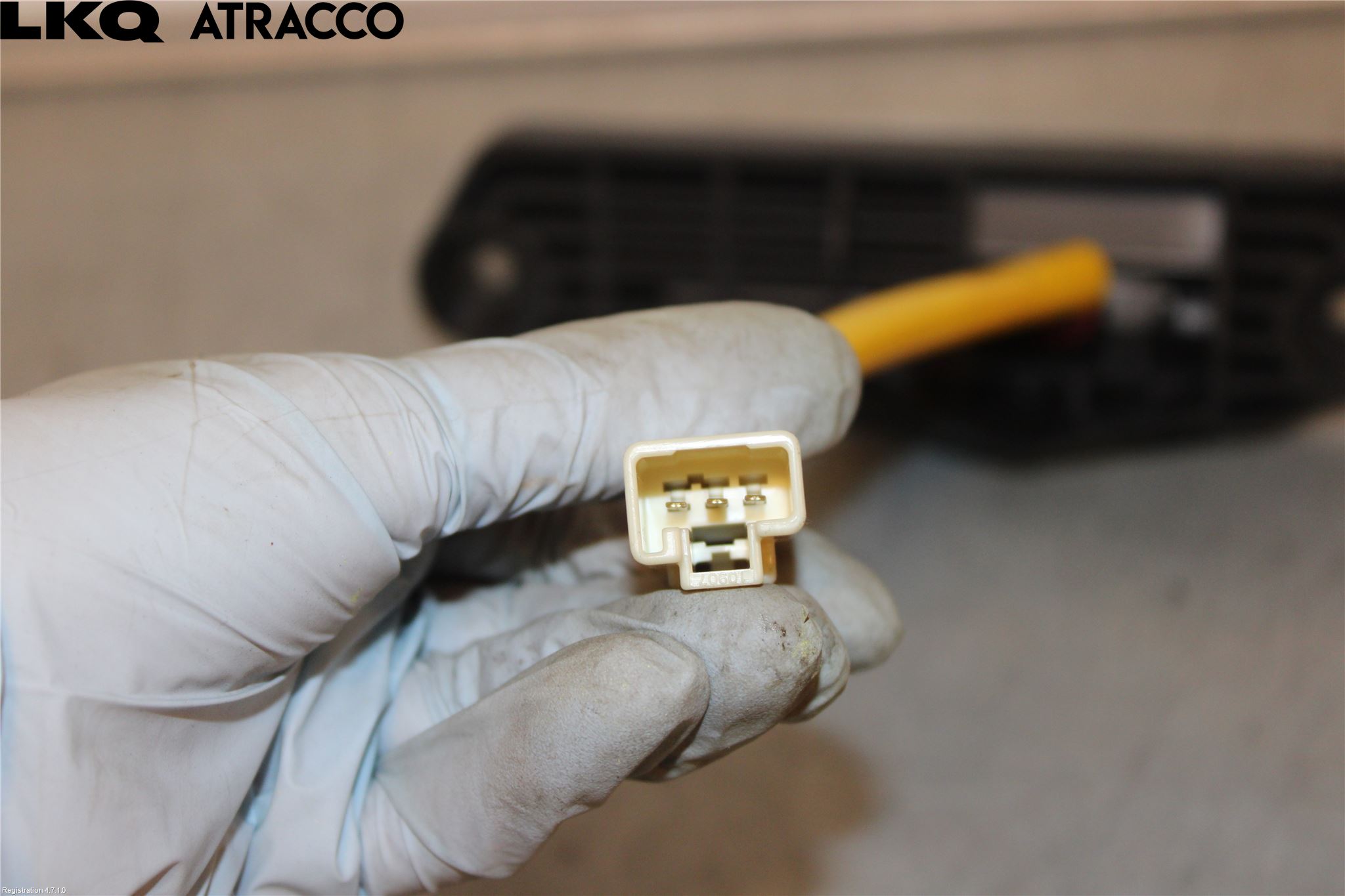 Mitsubishi OUTLANDER 13-21 Bakluke Handtak Ytre