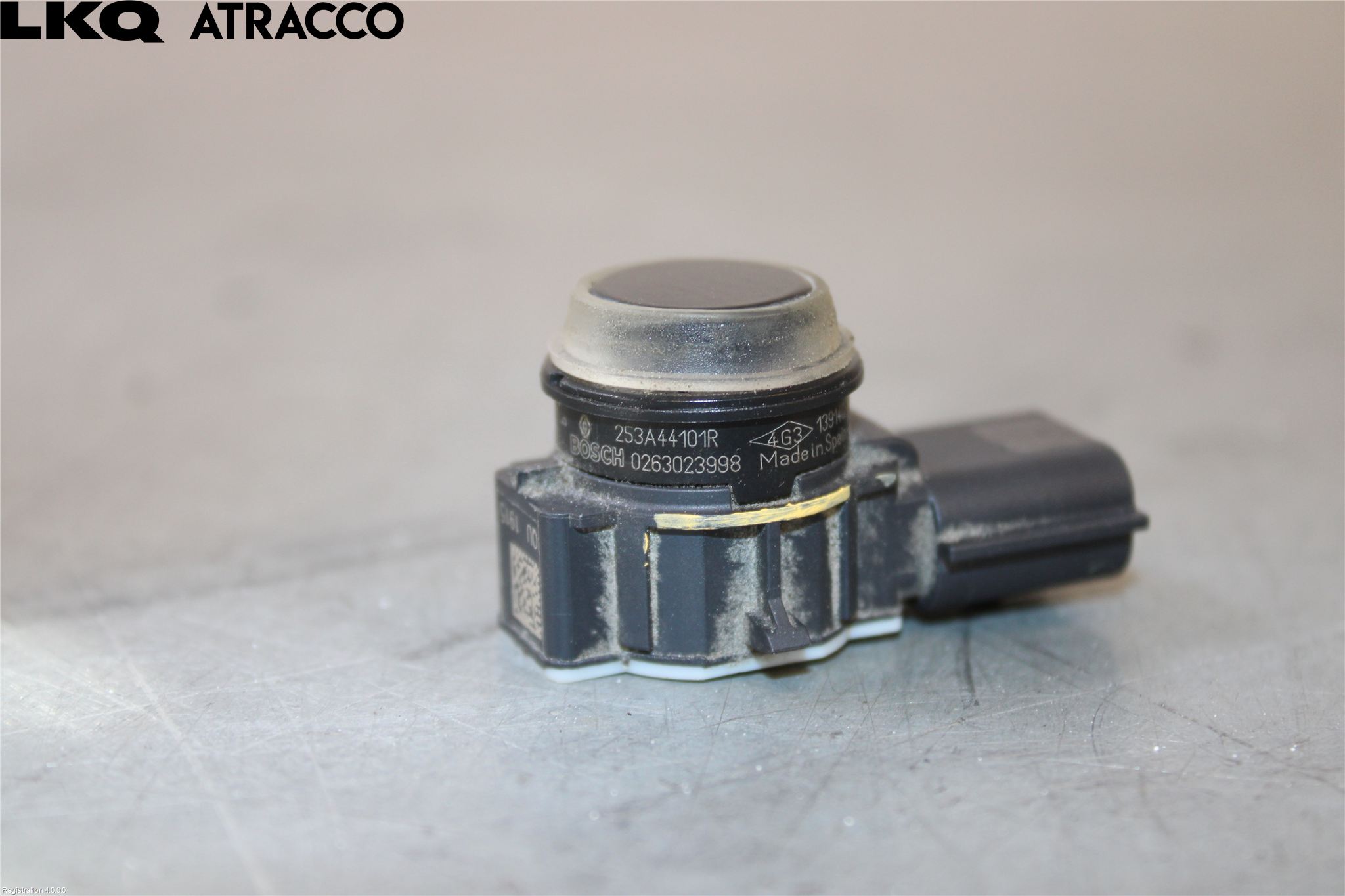 Renault CAPTUR 13-19 Sensor Parkering Front