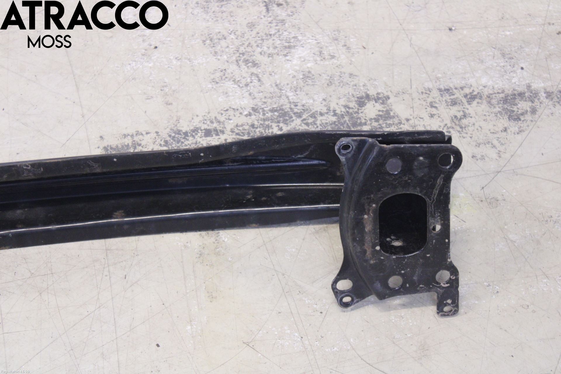 Volkswagen VW CADDY      04-10 Støtfanger Foran Bjelke