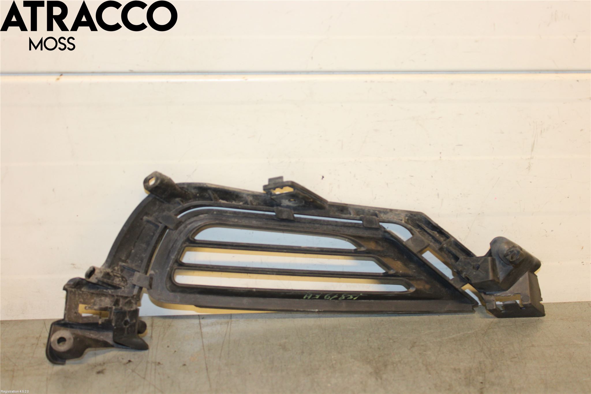 Volvo XC90/RECHARGE 16- Grilldel Høyre