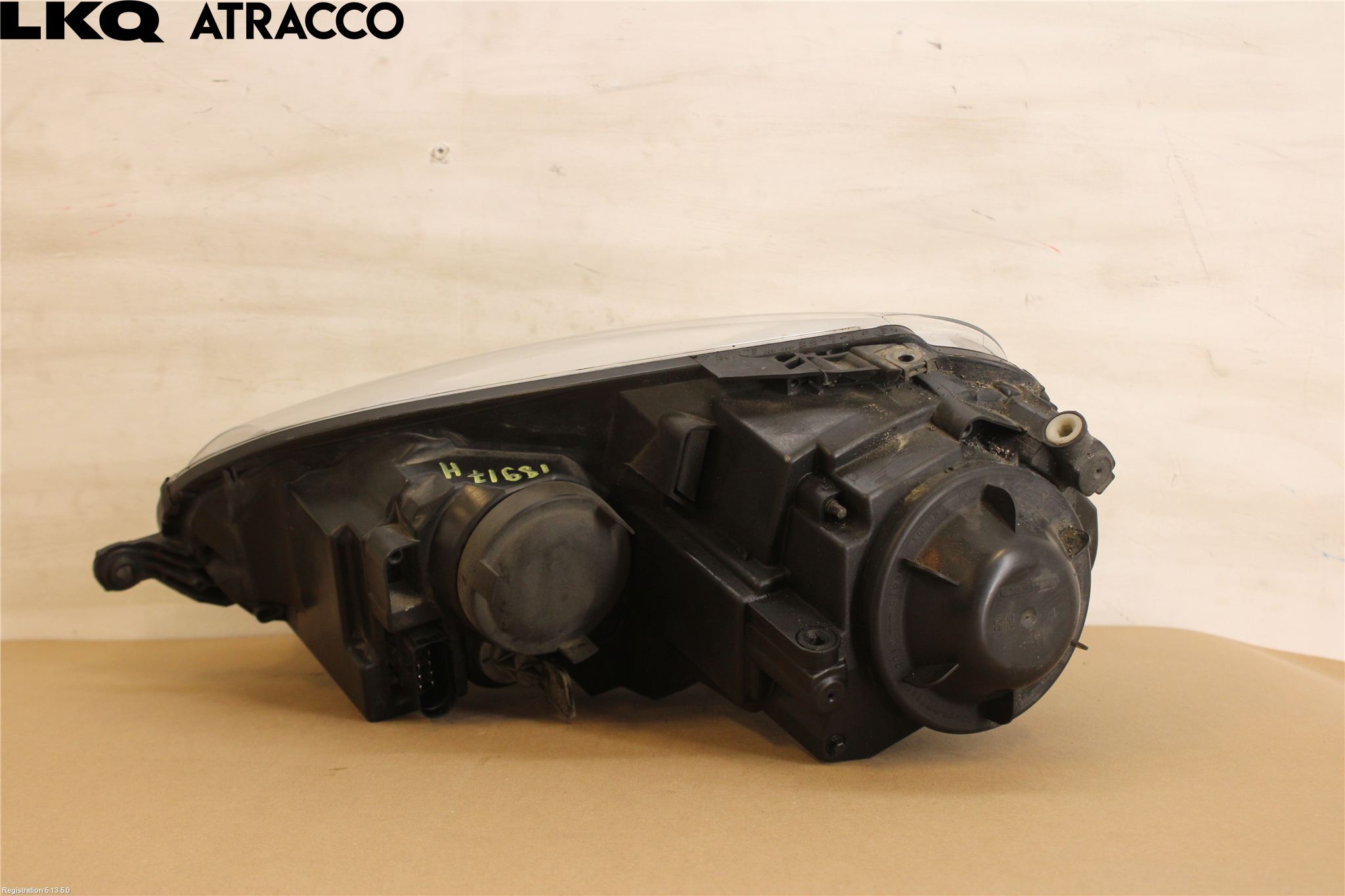 Volkswagen VW GOLF V 04-09 Frontlykt Høyre