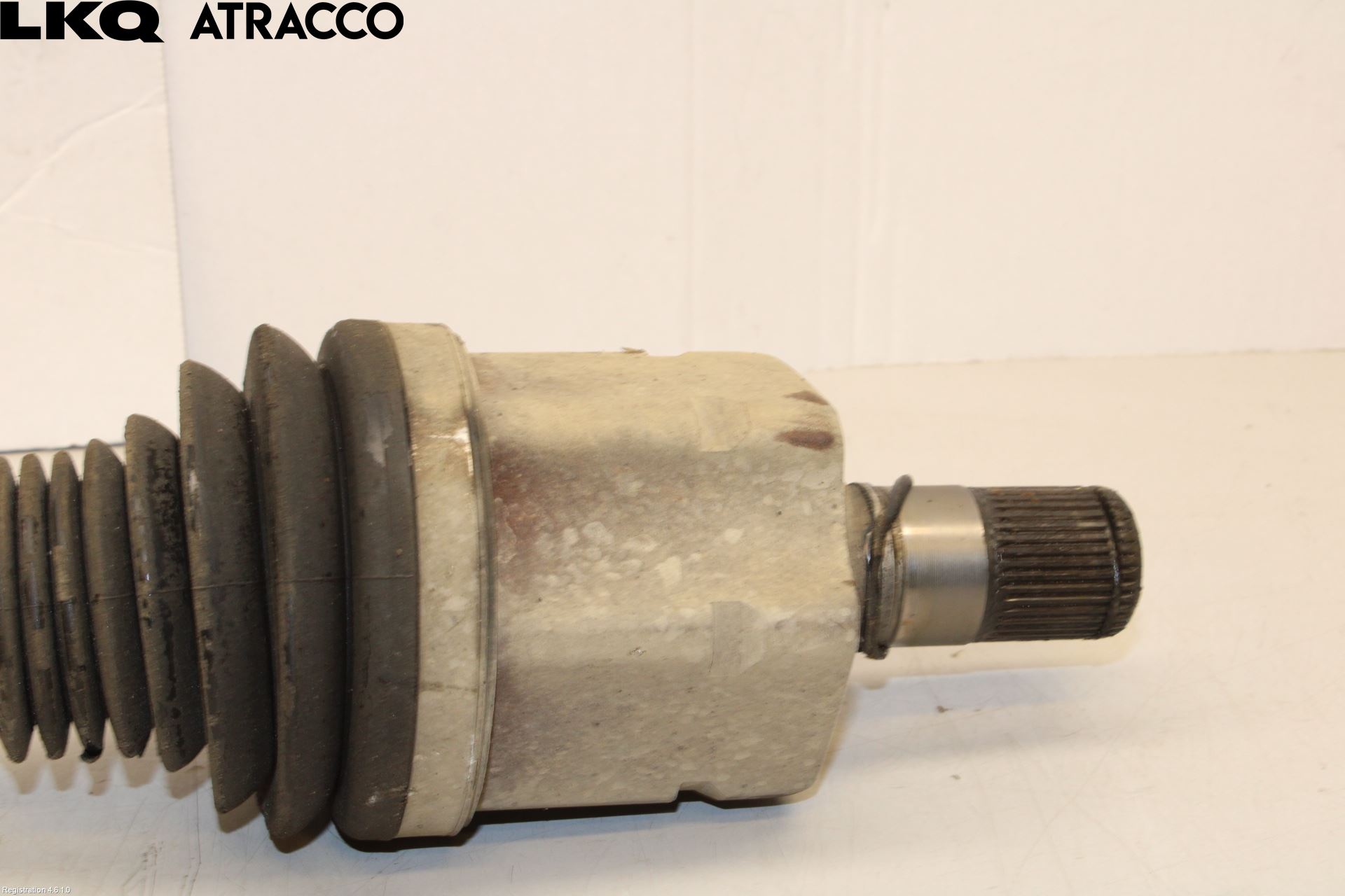 Volkswagen VW TIGUAN 07-16 Drivaksel Foran Kompl Venstre